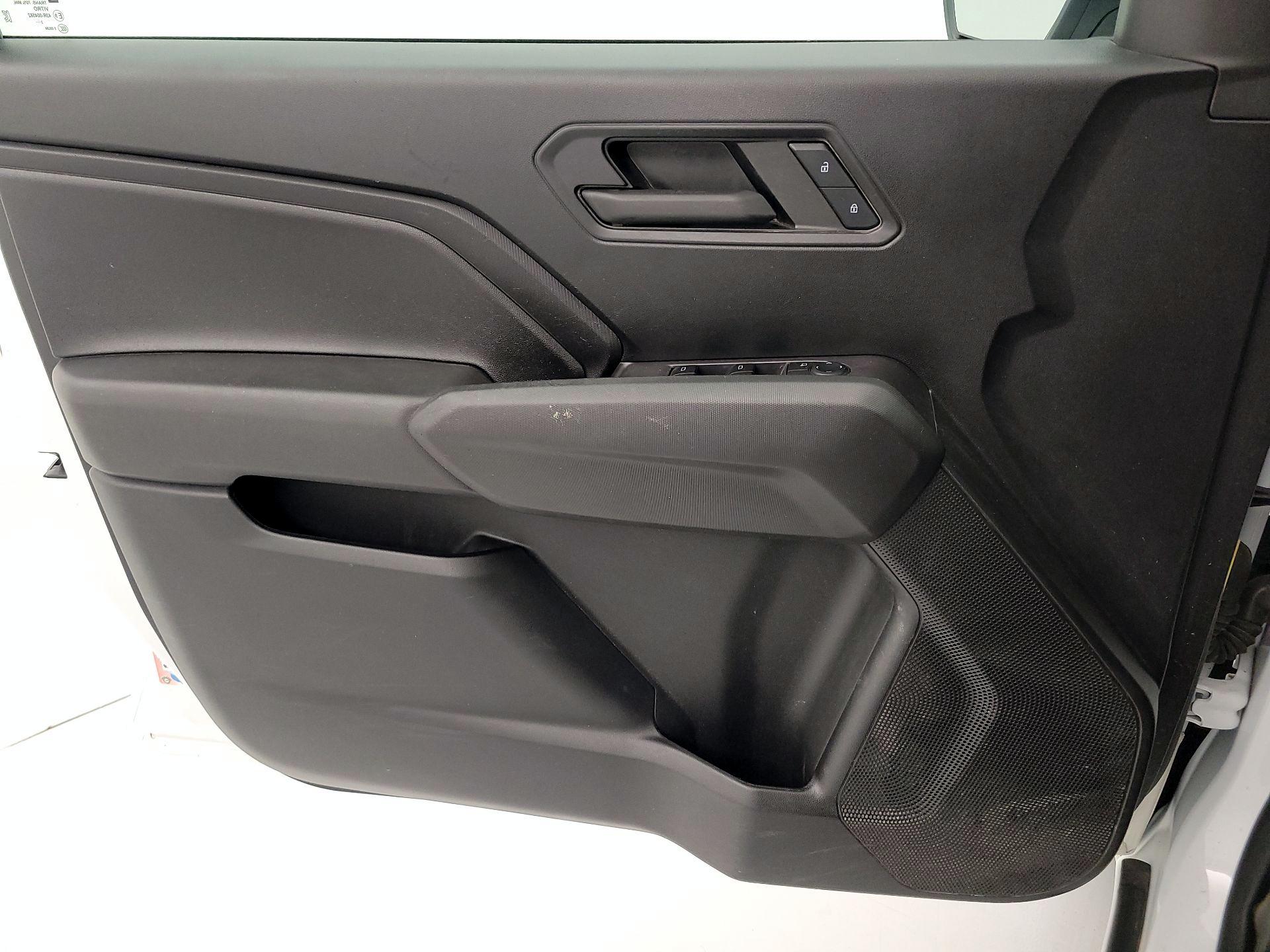 Thumbnail: 2023 Chevrolet Colorado - 12