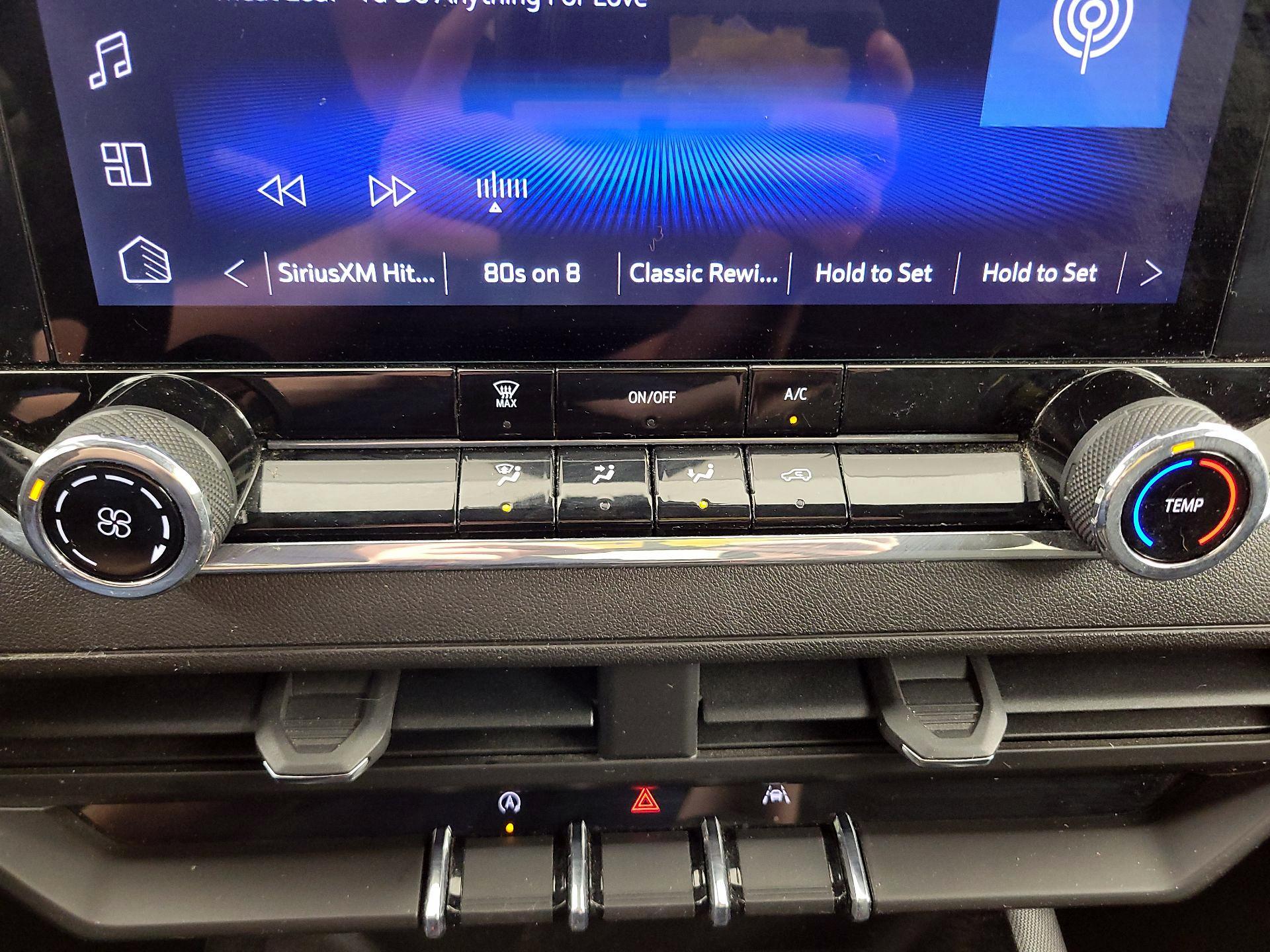 Thumbnail: 2023 Chevrolet Colorado - 17