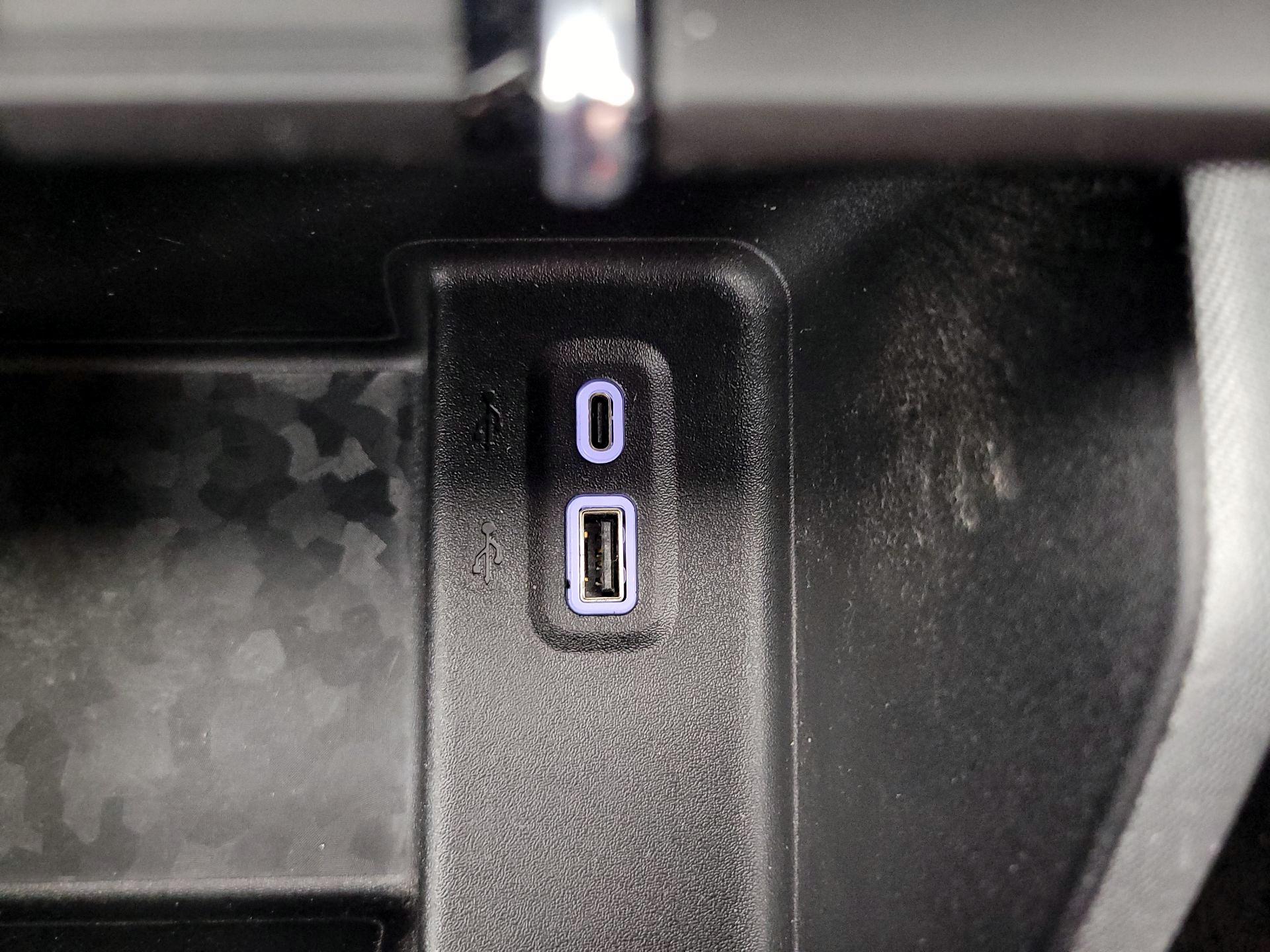 Thumbnail: 2023 Chevrolet Colorado - 19