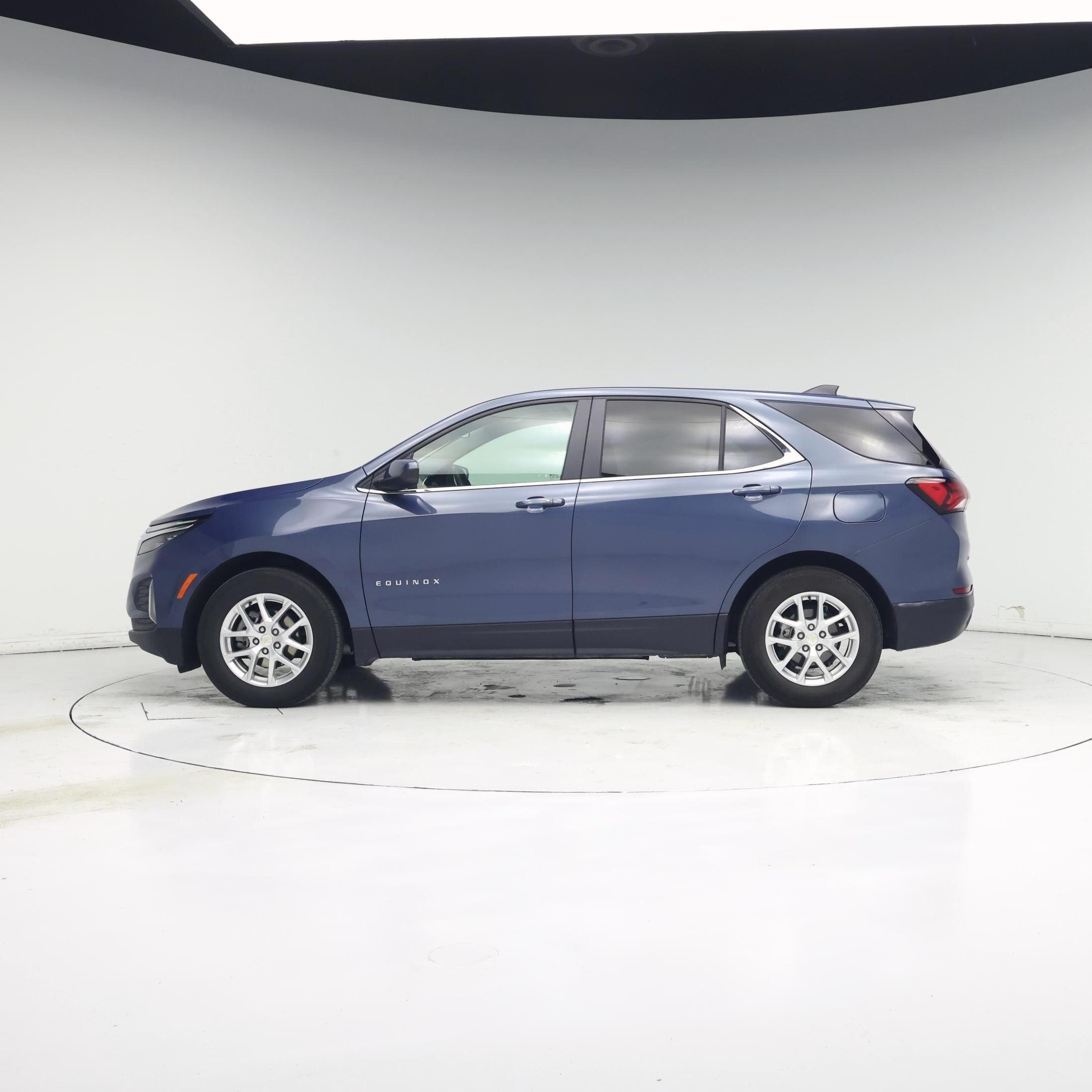 Thumbnail: 2024 Chevrolet Equinox - 3