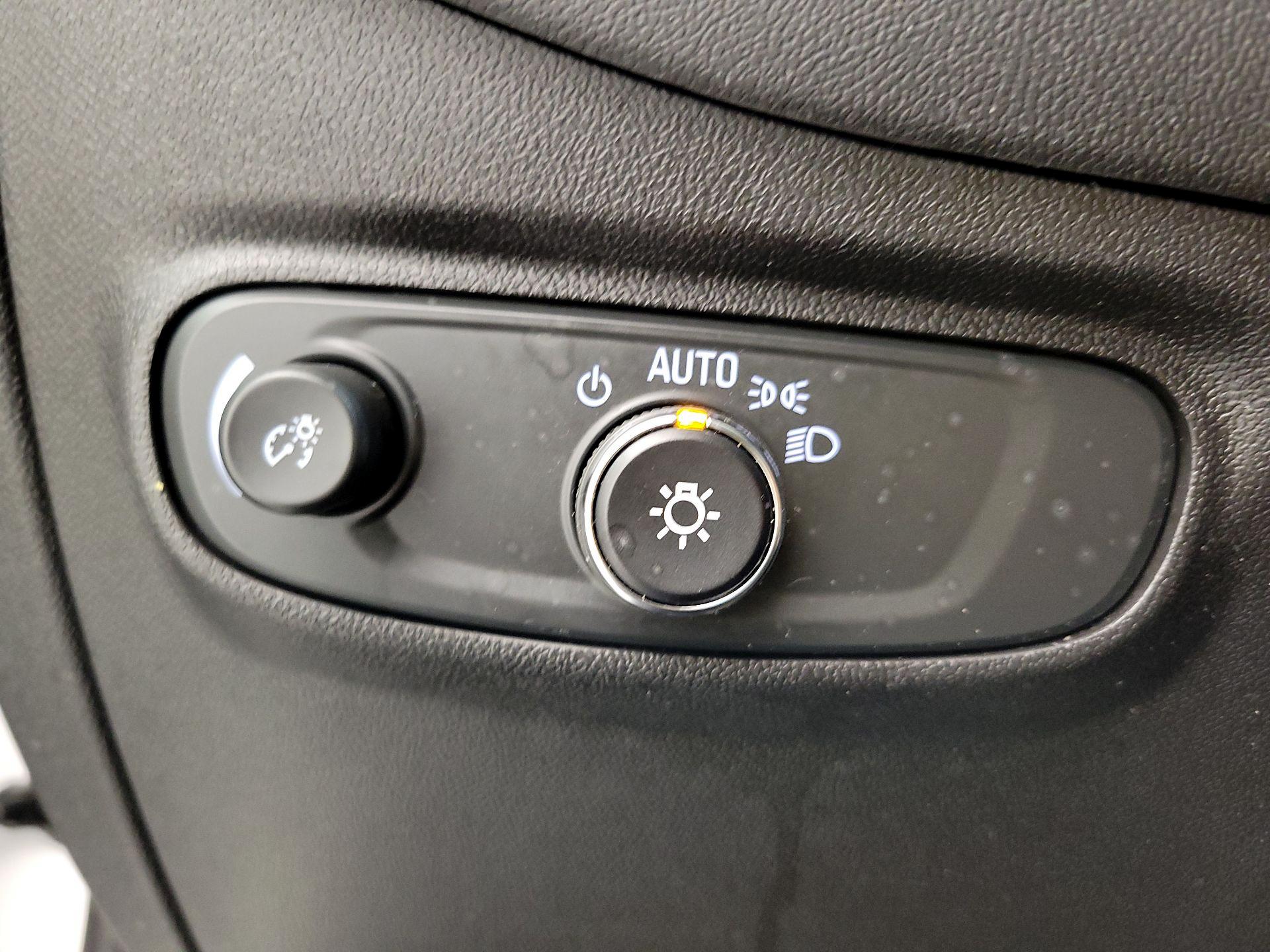 Thumbnail: 2024 Chevrolet Equinox - 13