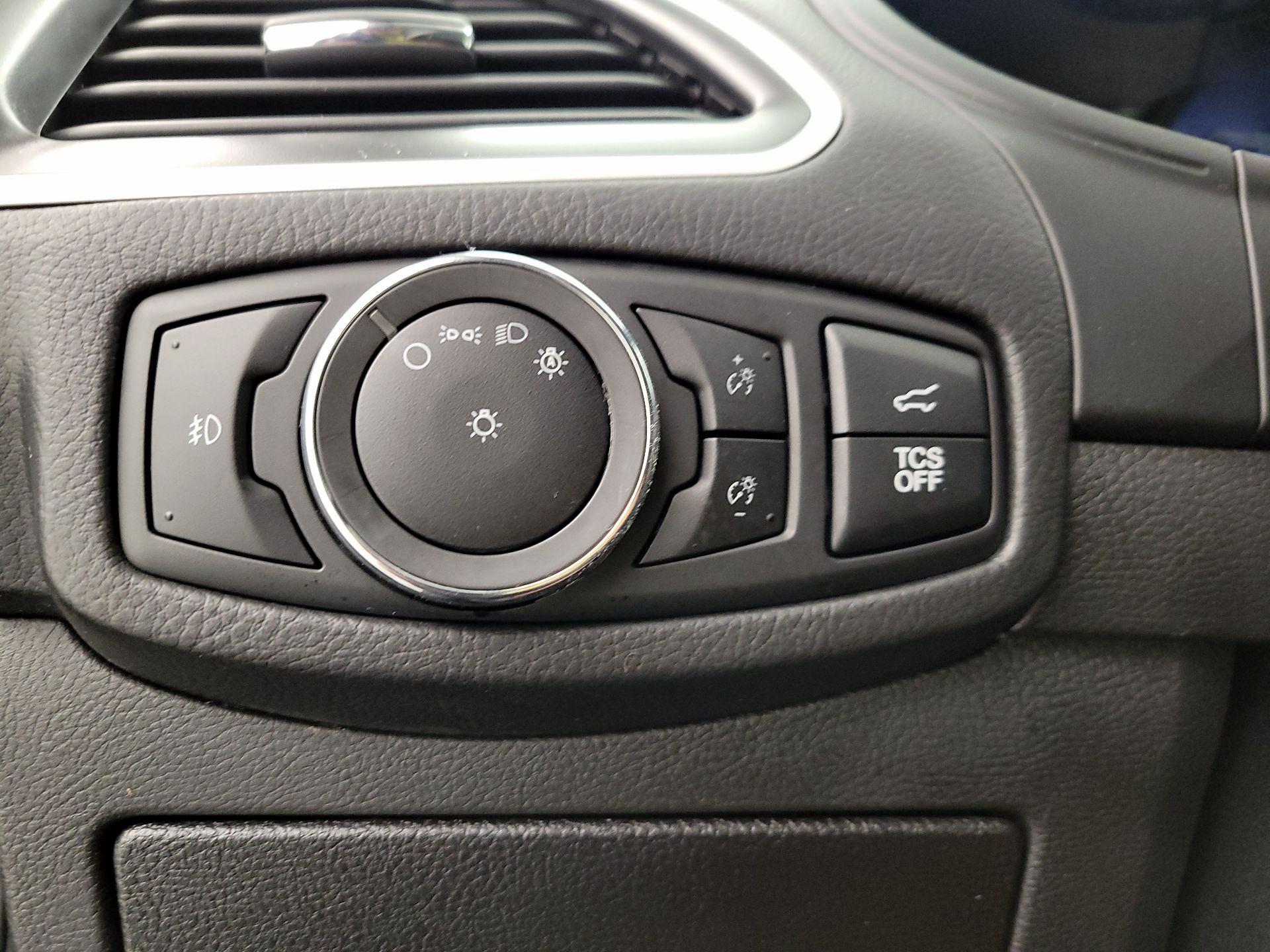 Thumbnail: 2023 Ford Edge - 13