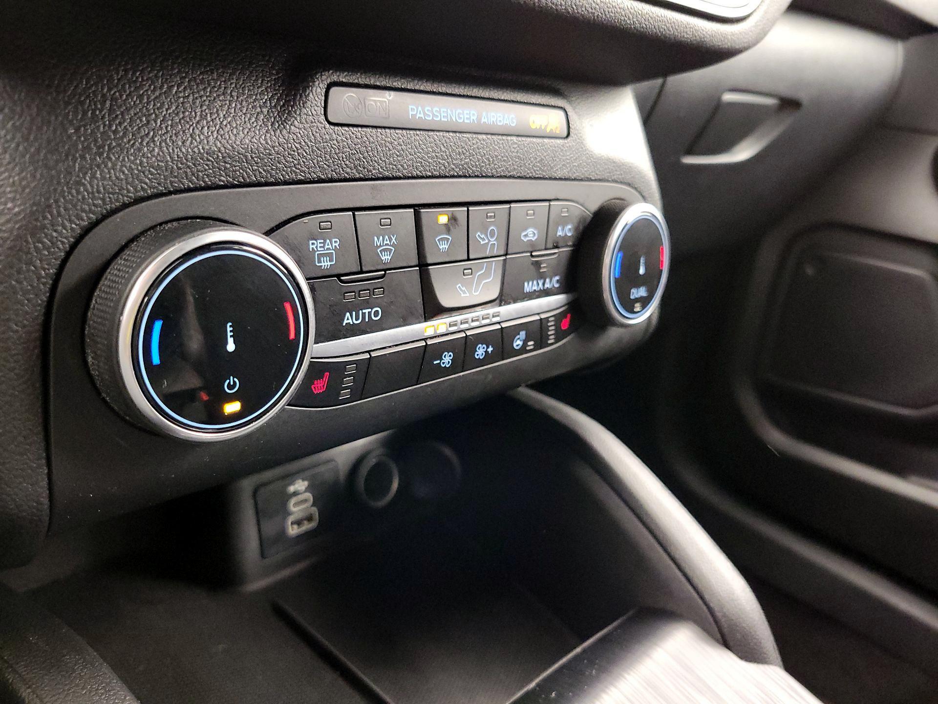 Thumbnail: 2024 Ford Escape - 16