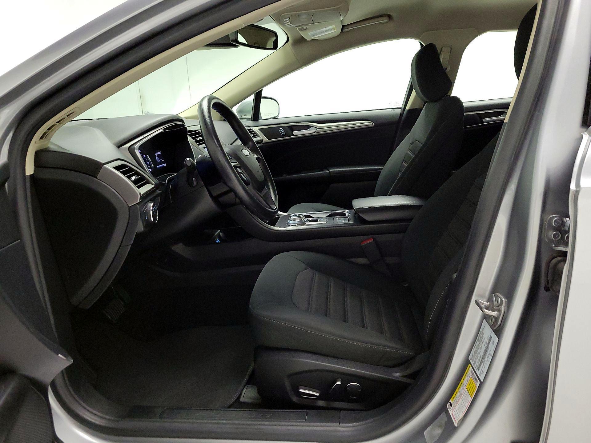 Thumbnail: 2020 Ford Fusion - 11