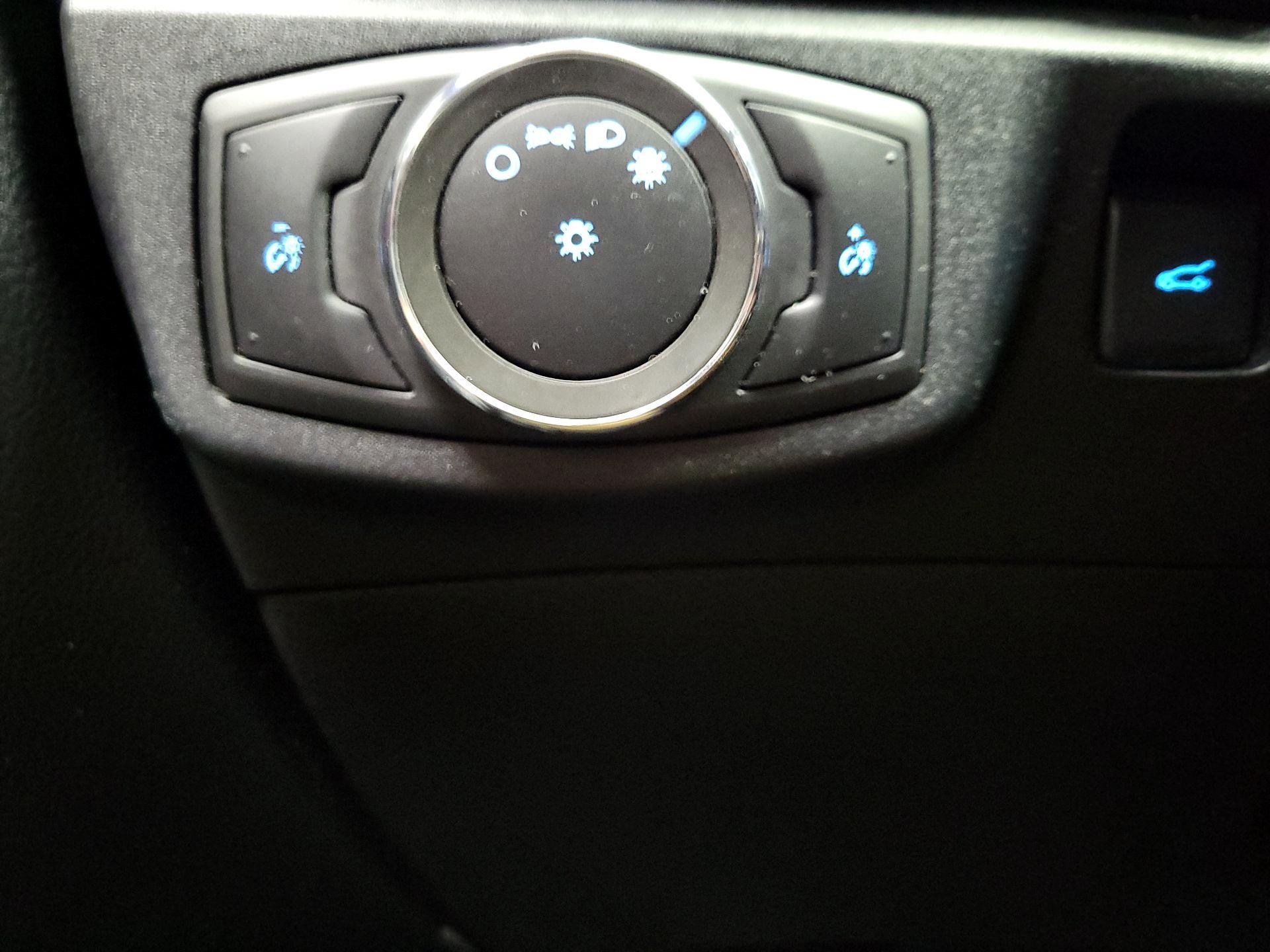 Thumbnail: 2020 Ford Fusion - 13