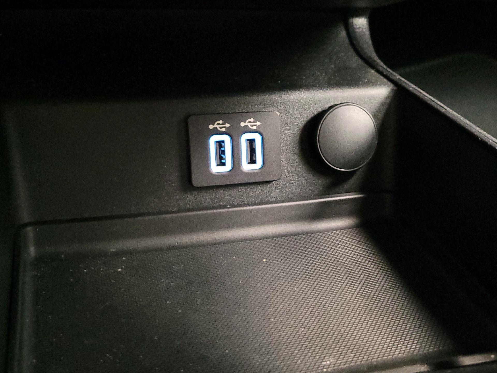 Thumbnail: 2020 Ford Fusion - 19