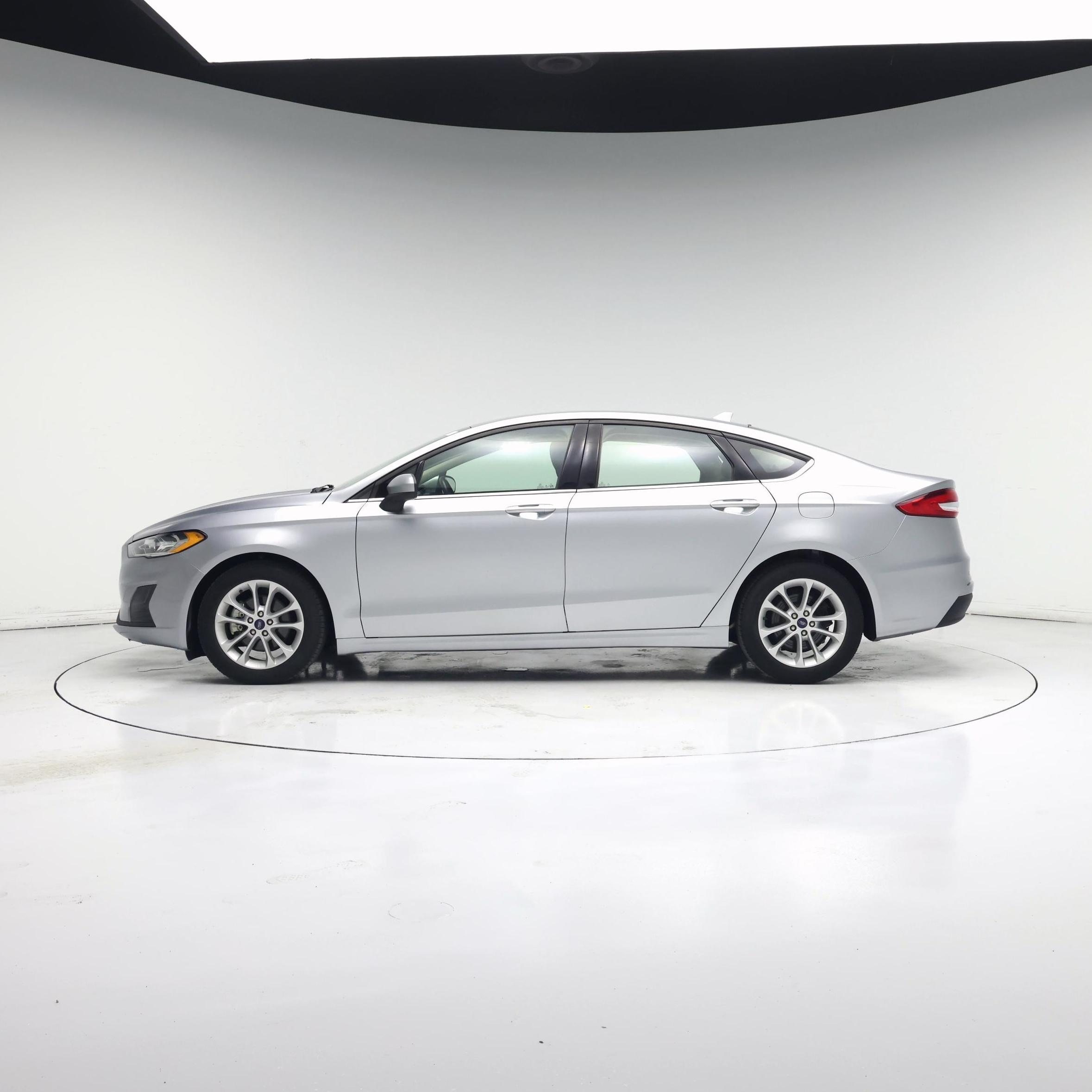 Thumbnail: 2020 Ford Fusion - 3