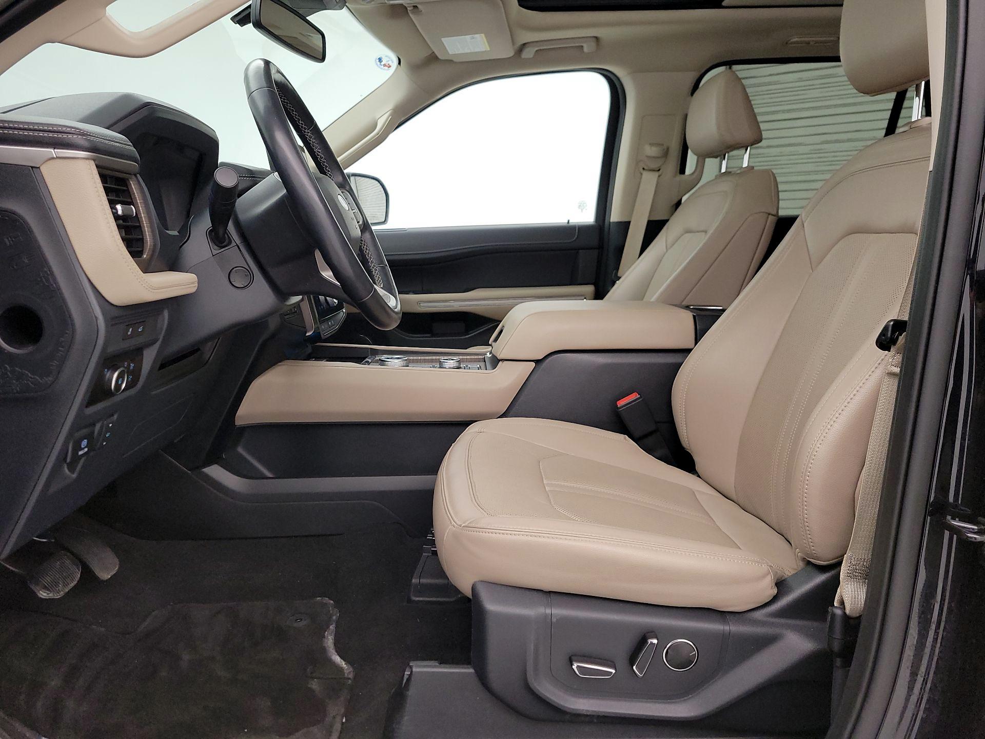 Thumbnail: 2023 Ford Expedition - 11