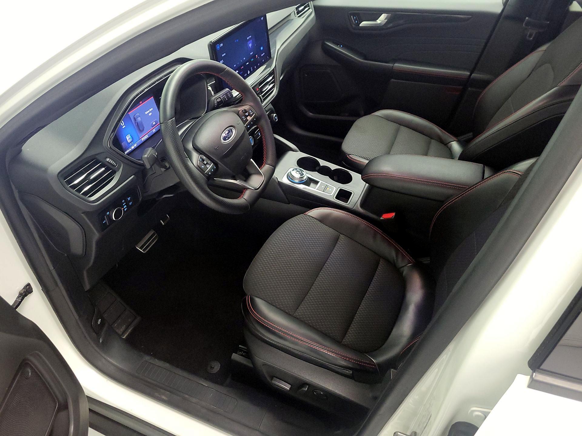 Thumbnail: 2023 Ford Escape - 11