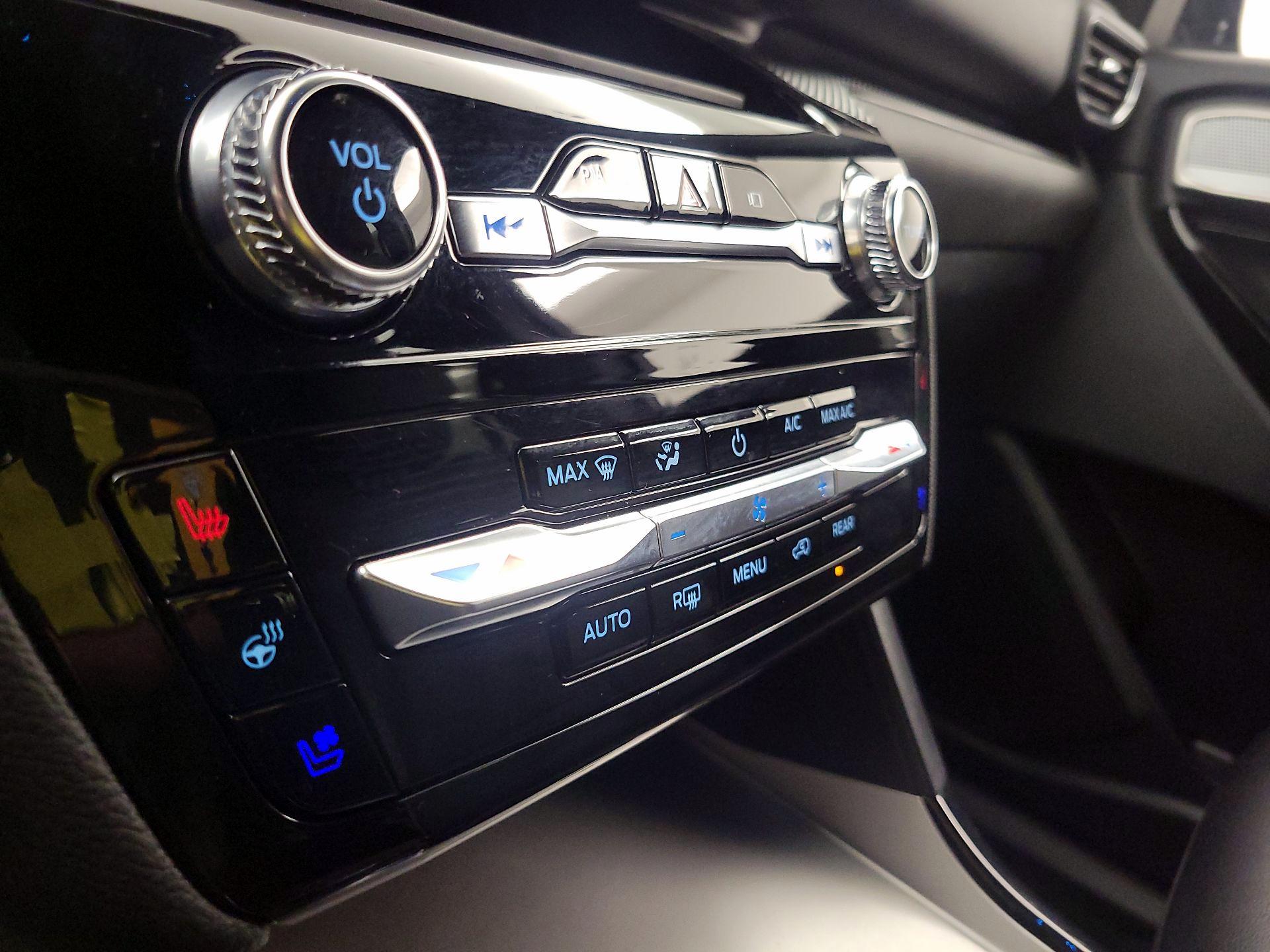 Thumbnail: 2023 Ford Explorer - 17