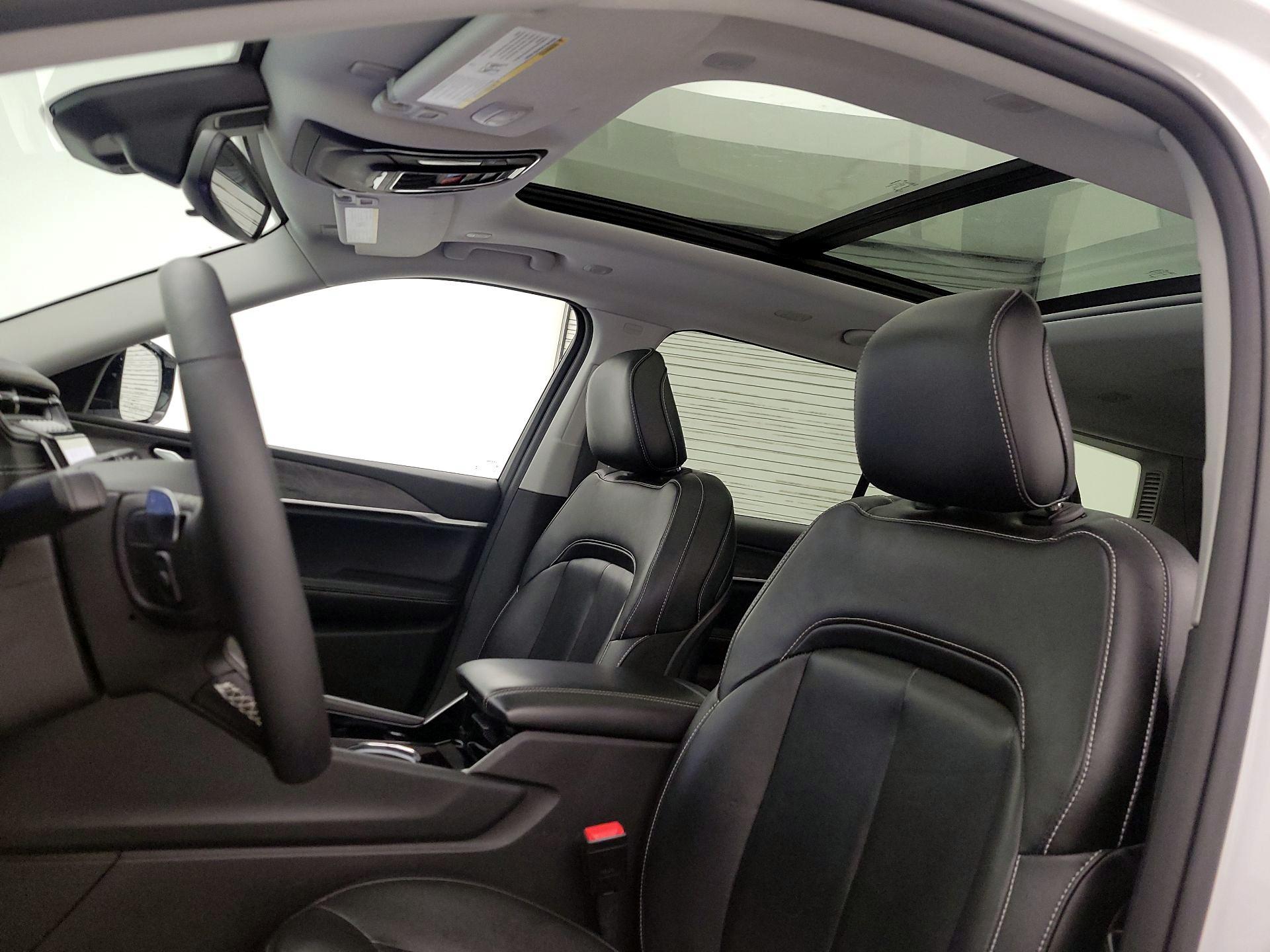 Thumbnail: 2023 Jeep Grand Cherokee L - 19