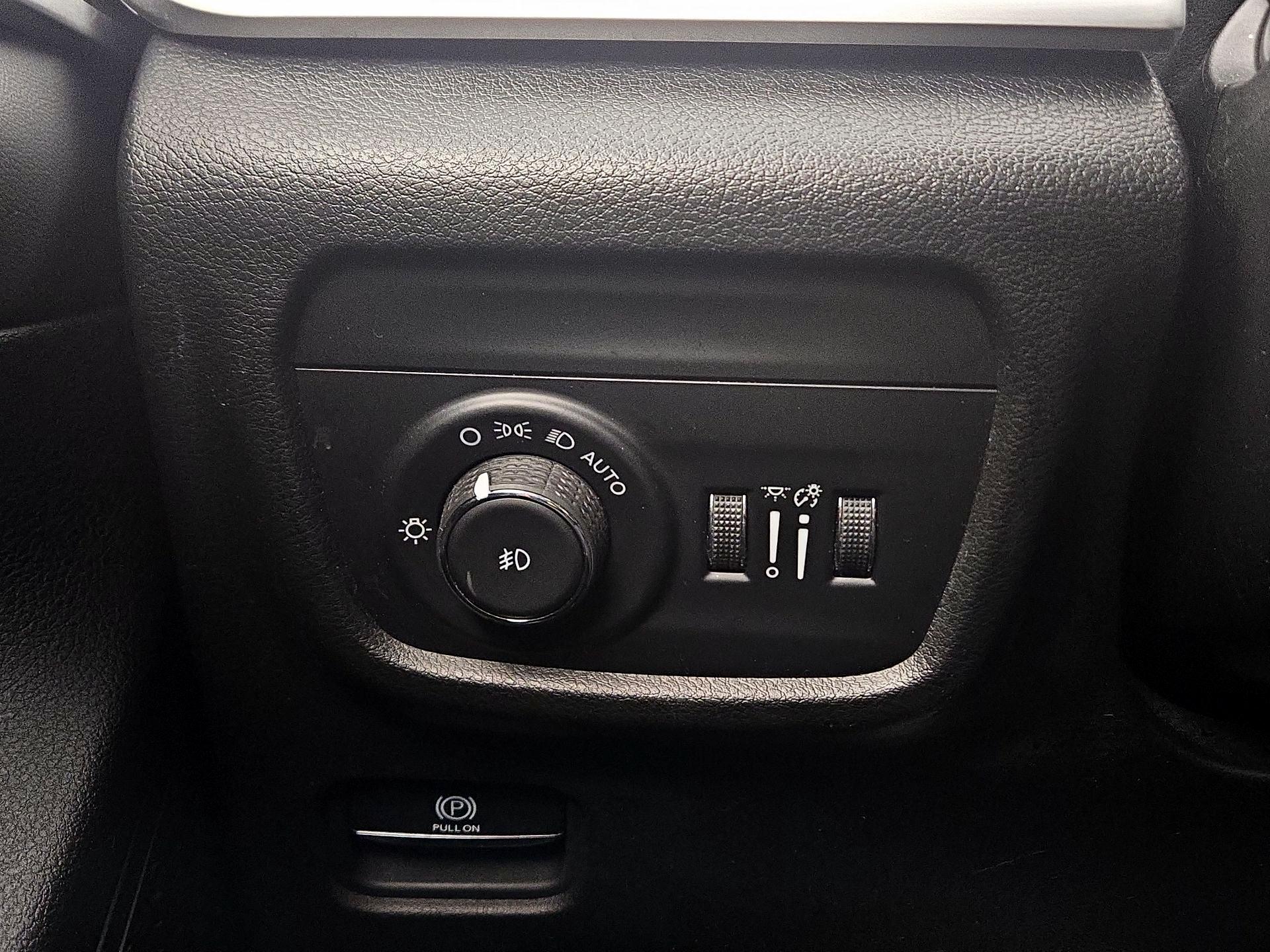 Thumbnail: 2023 Jeep Grand Cherokee - 13