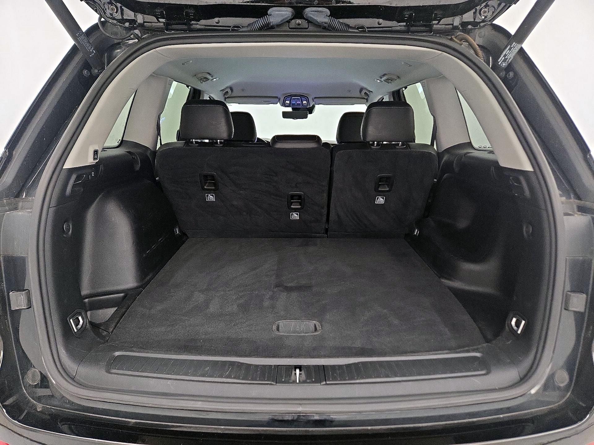 Thumbnail: 2023 Jeep Grand Cherokee - 20