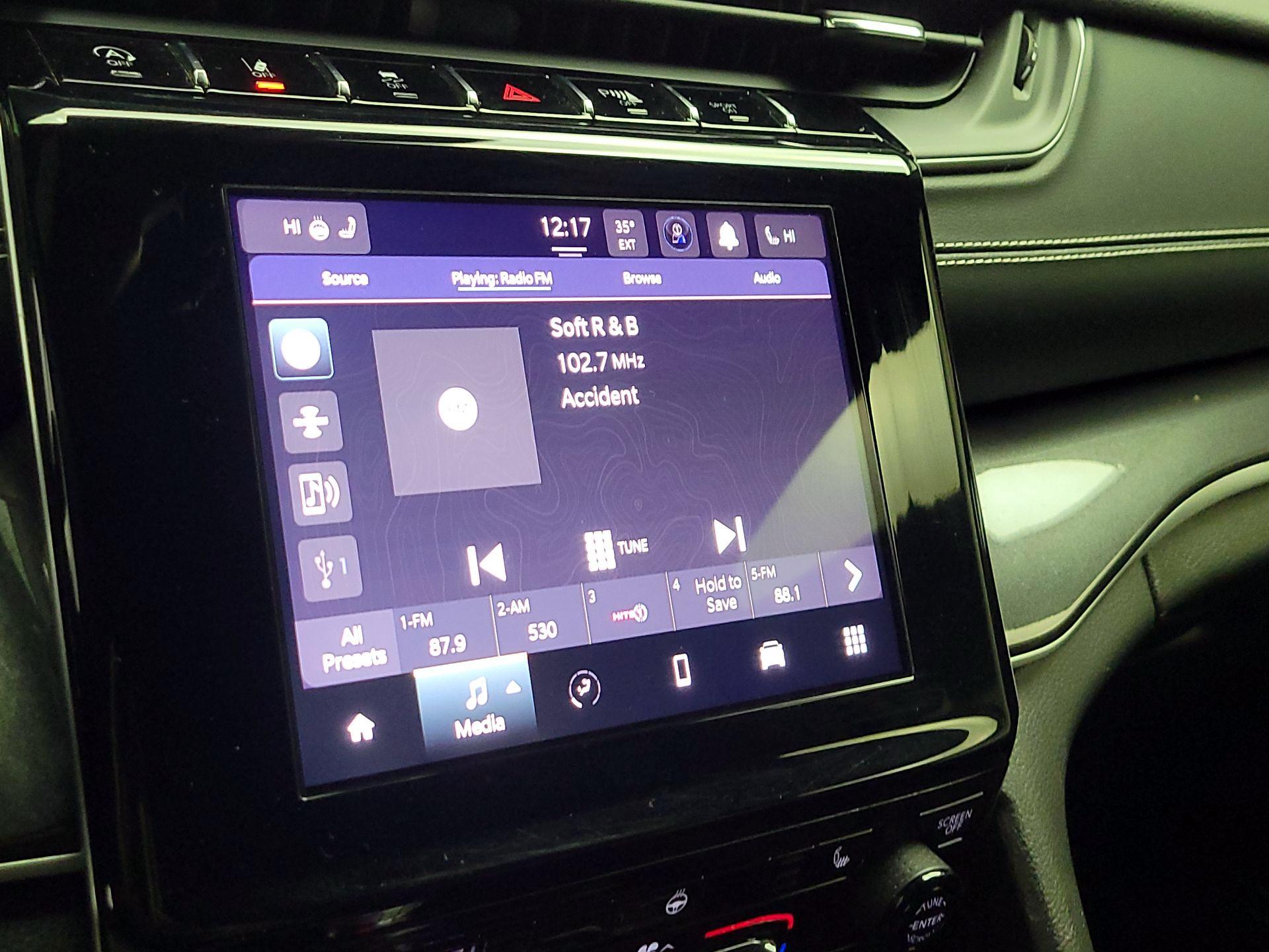 Thumbnail: 2023 Jeep Grand Cherokee L - 15