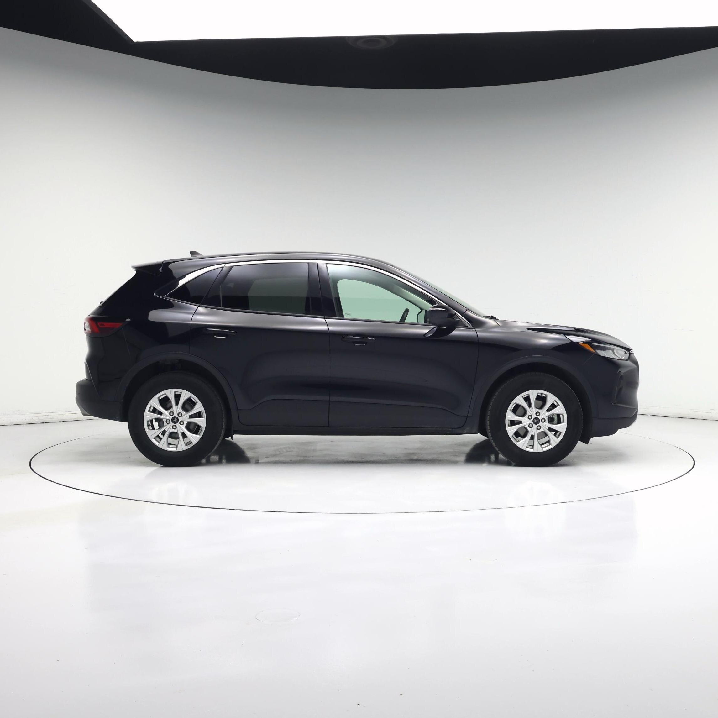 Thumbnail: 2023 Ford Escape - 7