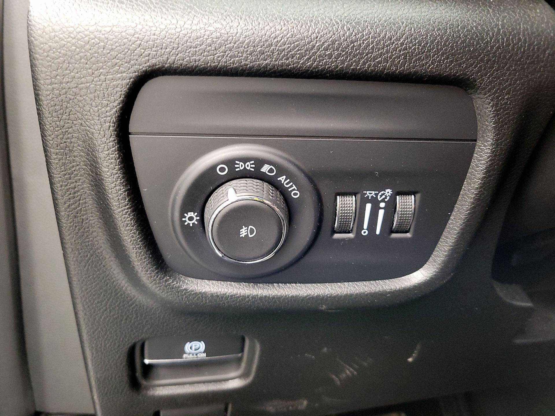 Thumbnail: 2023 Jeep Grand Cherokee - 13