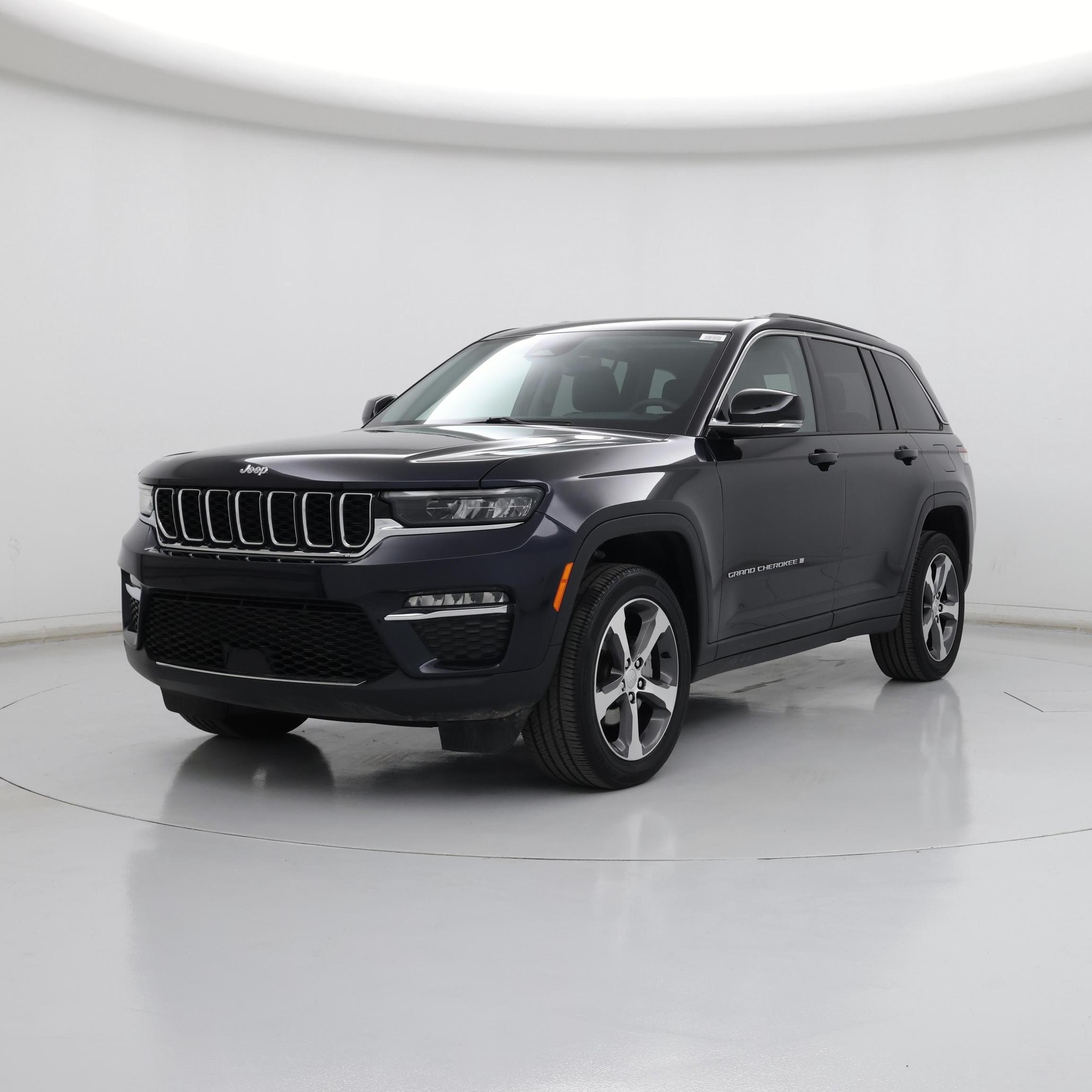 Thumbnail: 2023 Jeep Grand Cherokee - 4