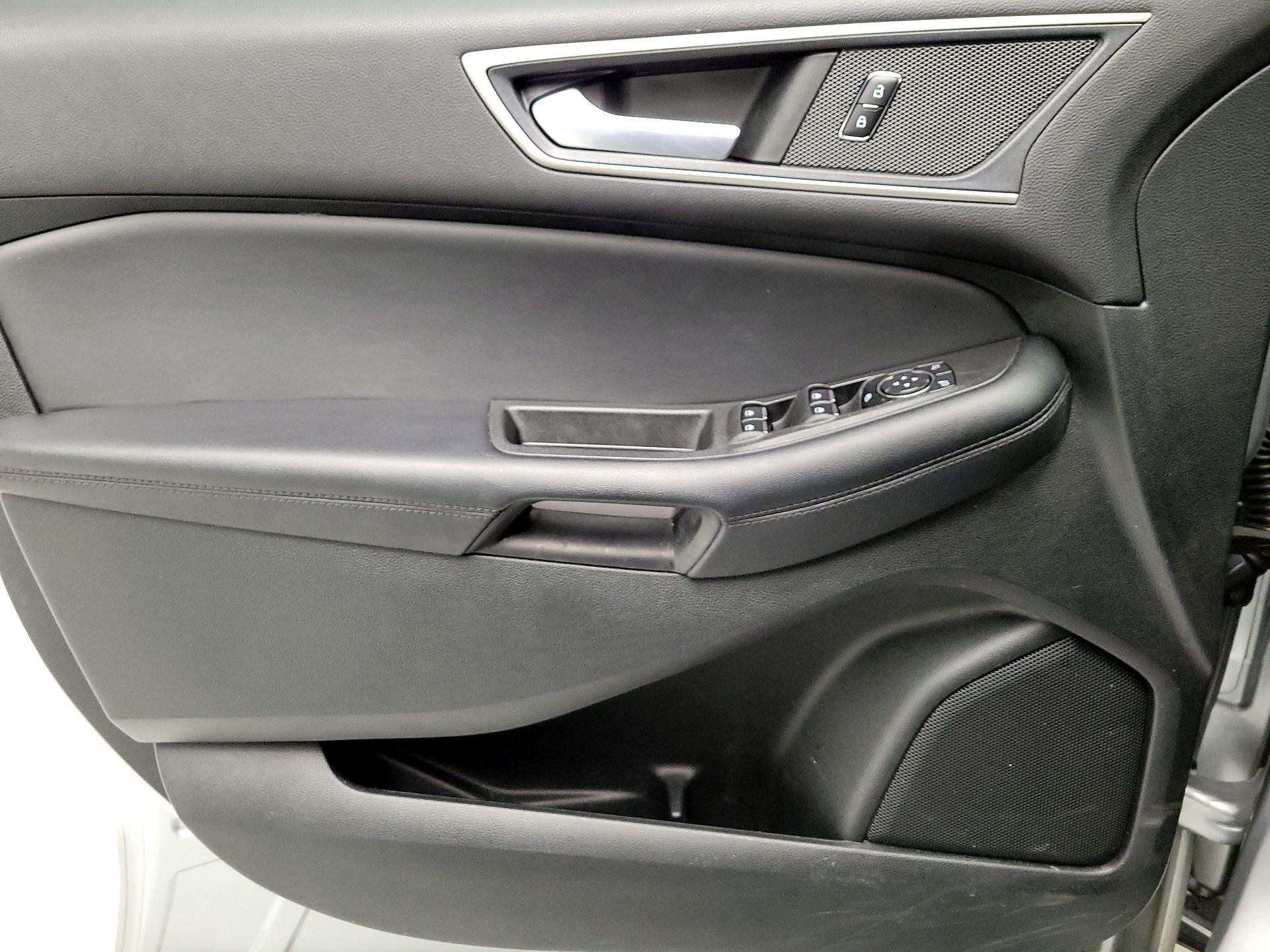 Thumbnail: 2023 Ford Edge - 12