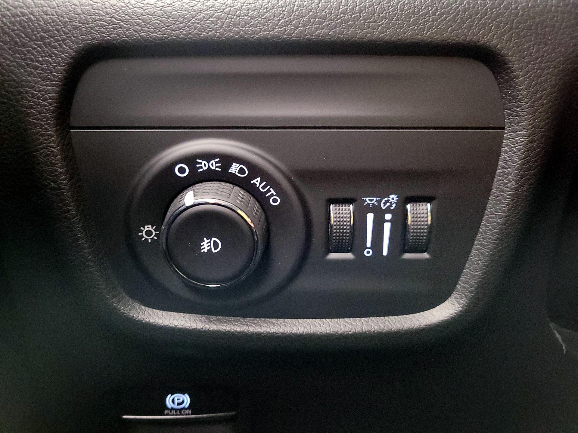 Thumbnail: 2023 Jeep Grand Cherokee - 13