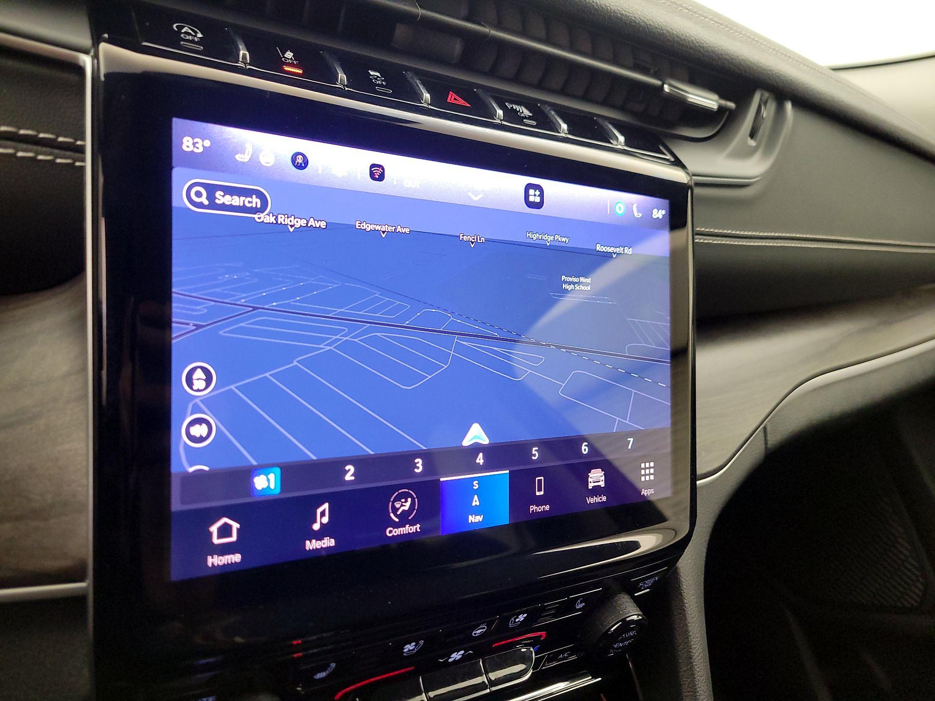 Thumbnail: 2023 Jeep Grand Cherokee - 14