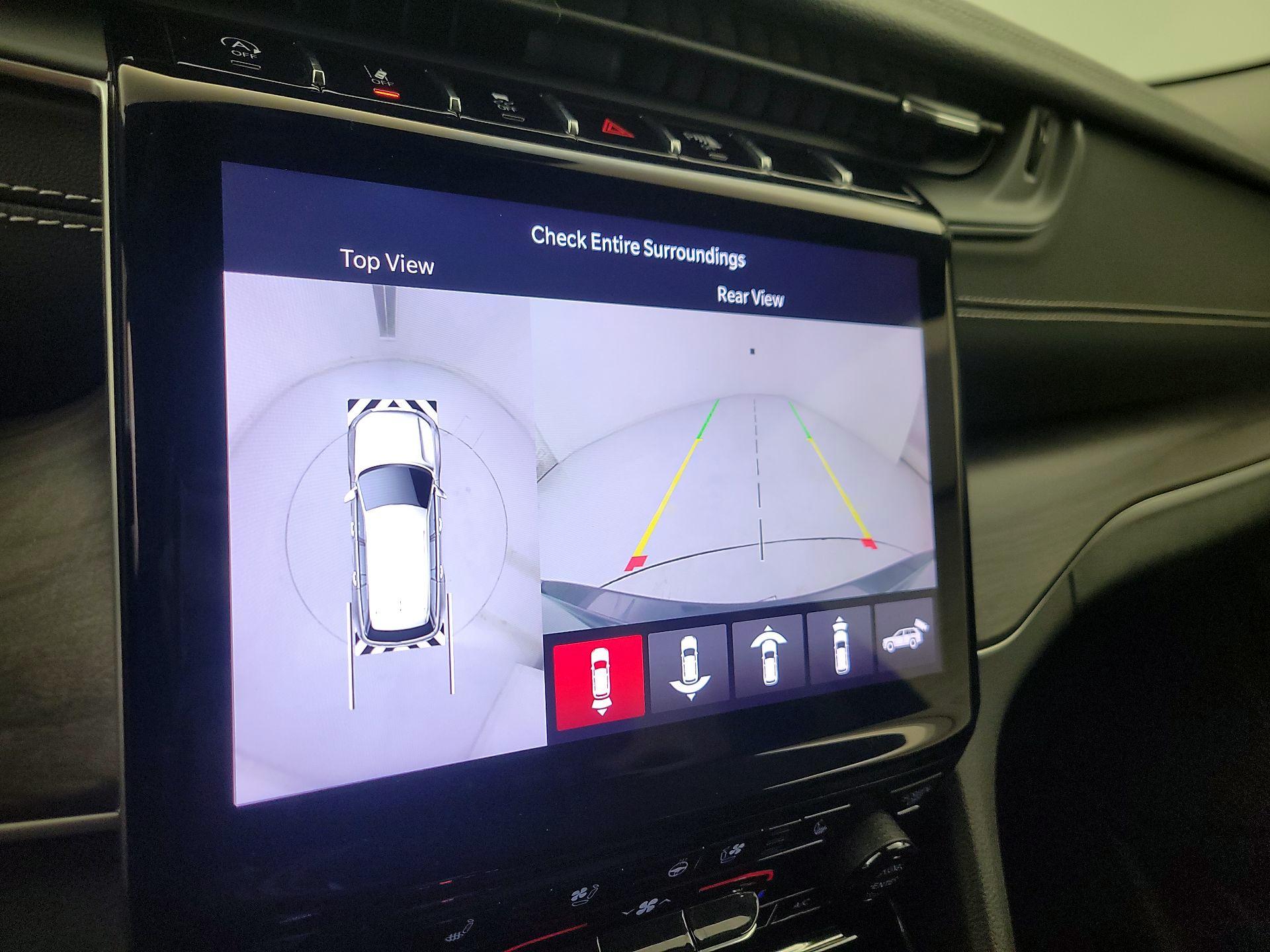 Thumbnail: 2023 Jeep Grand Cherokee - 15