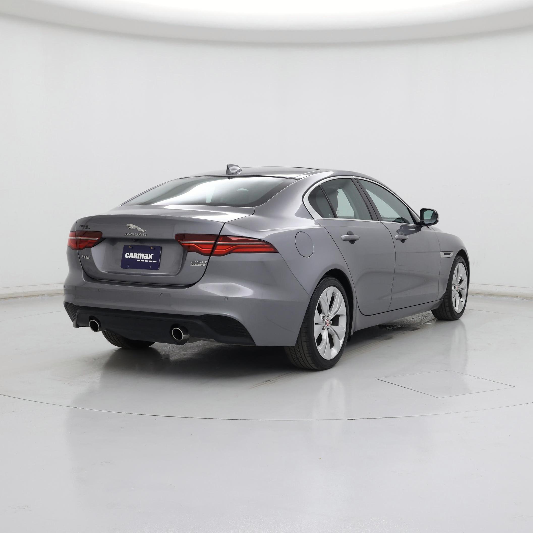 Thumbnail: 2020 Jaguar XE - 8