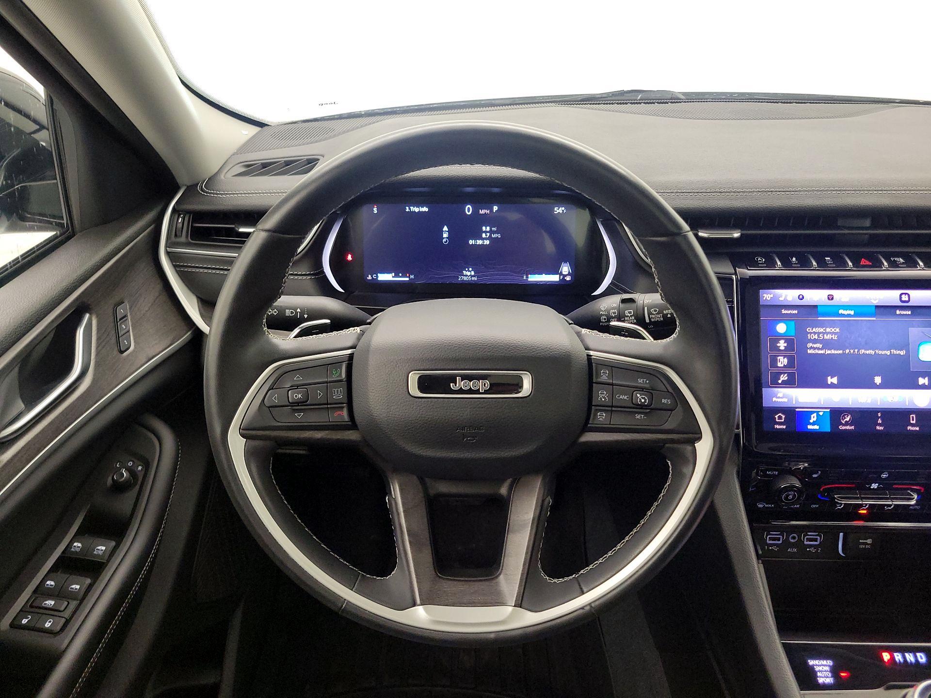 Thumbnail: 2023 Jeep Grand Cherokee - 10