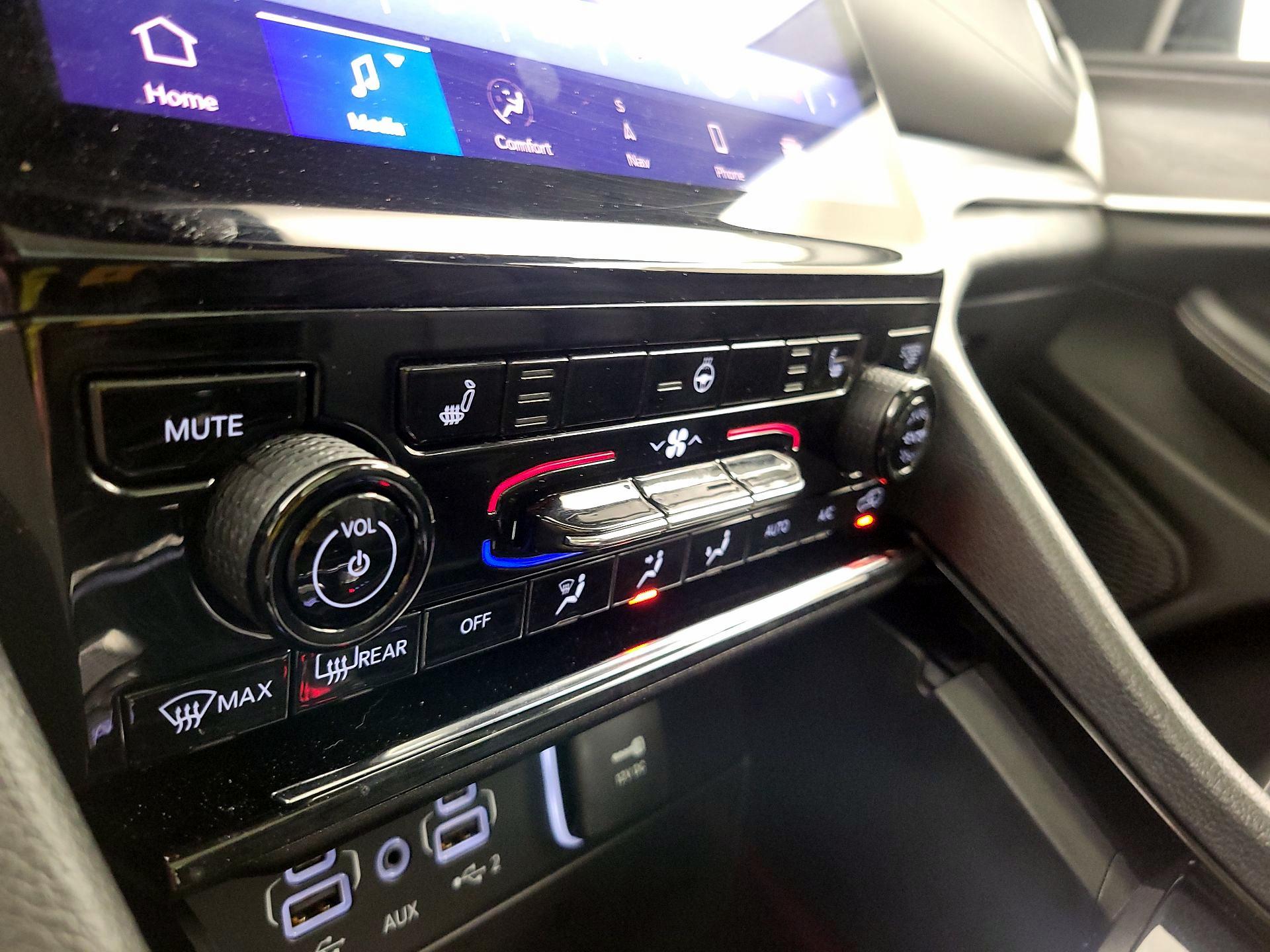 Thumbnail: 2023 Jeep Grand Cherokee - 17