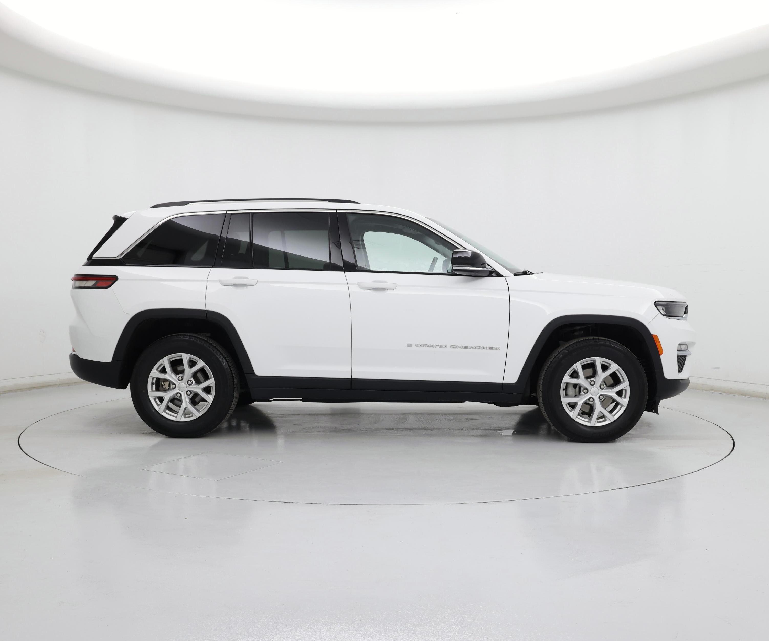 Thumbnail: 2023 Jeep Grand Cherokee - 7