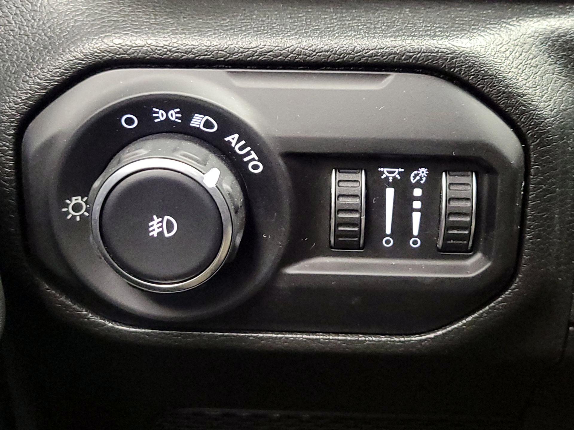 Thumbnail: 2022 Jeep Wrangler - 13