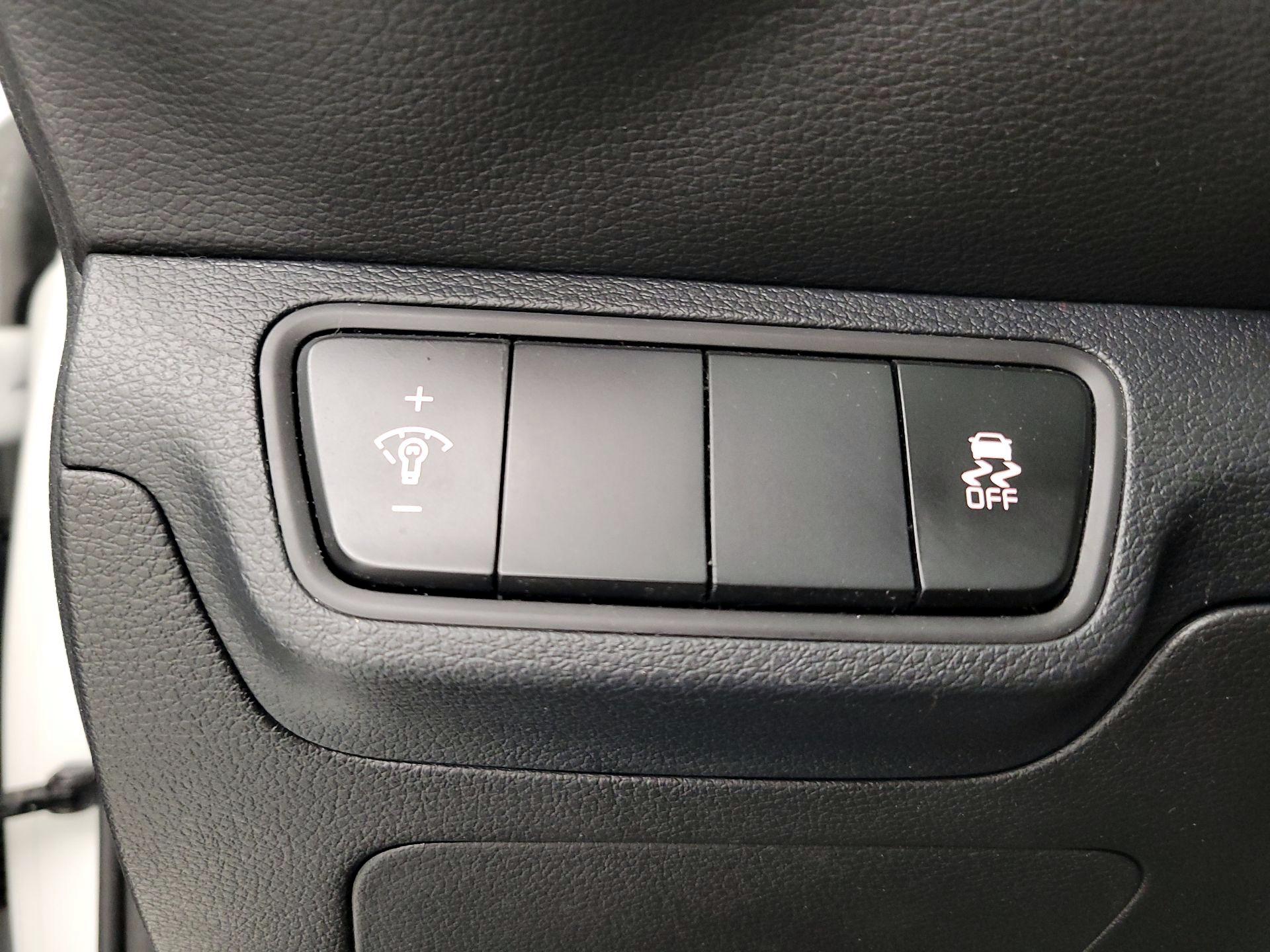 Thumbnail: 2024 Kia Forte - 13