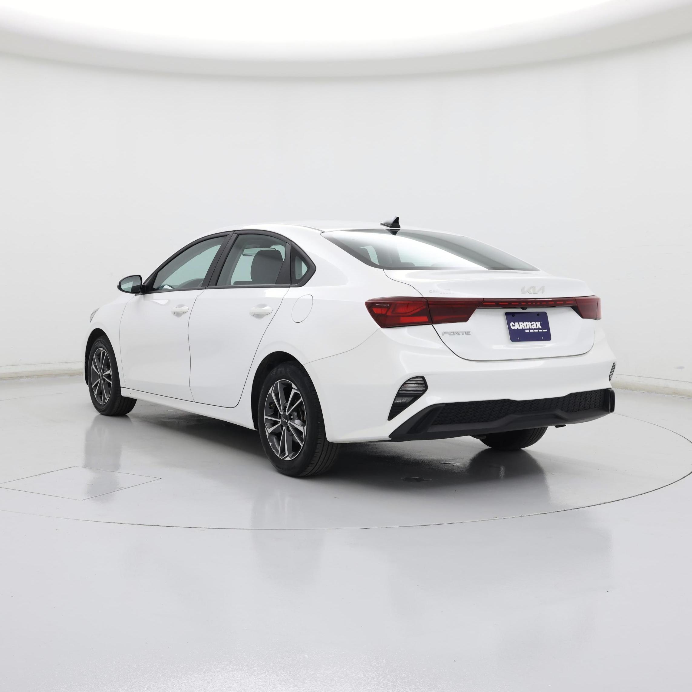 Thumbnail: 2024 Kia Forte - 2