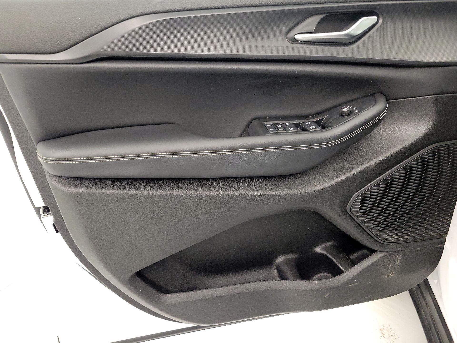 Thumbnail: 2023 Jeep Grand Cherokee - 12