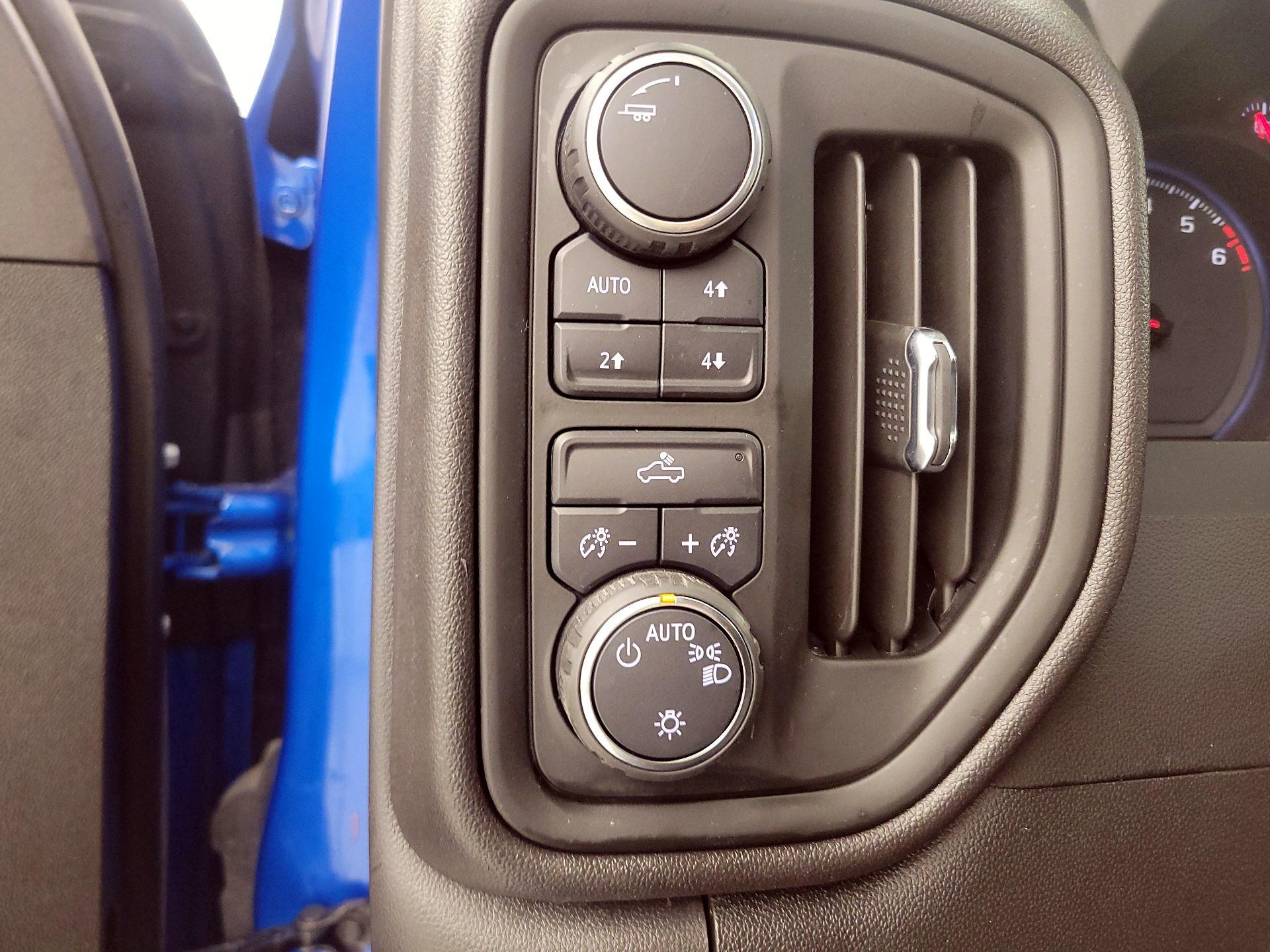 Thumbnail: 2023 Chevrolet Silverado 1500 - 13