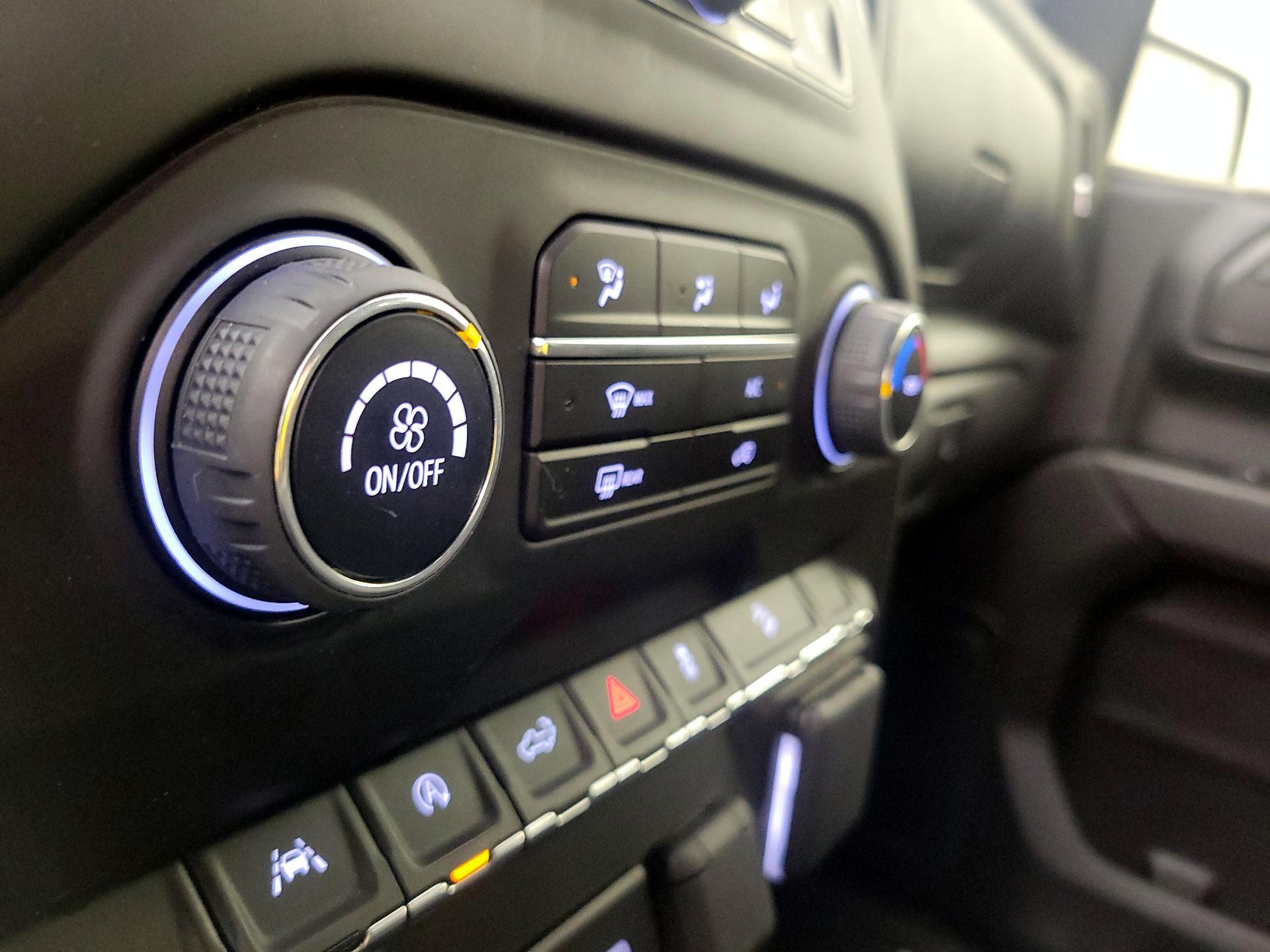 Thumbnail: 2023 Chevrolet Silverado 1500 - 16