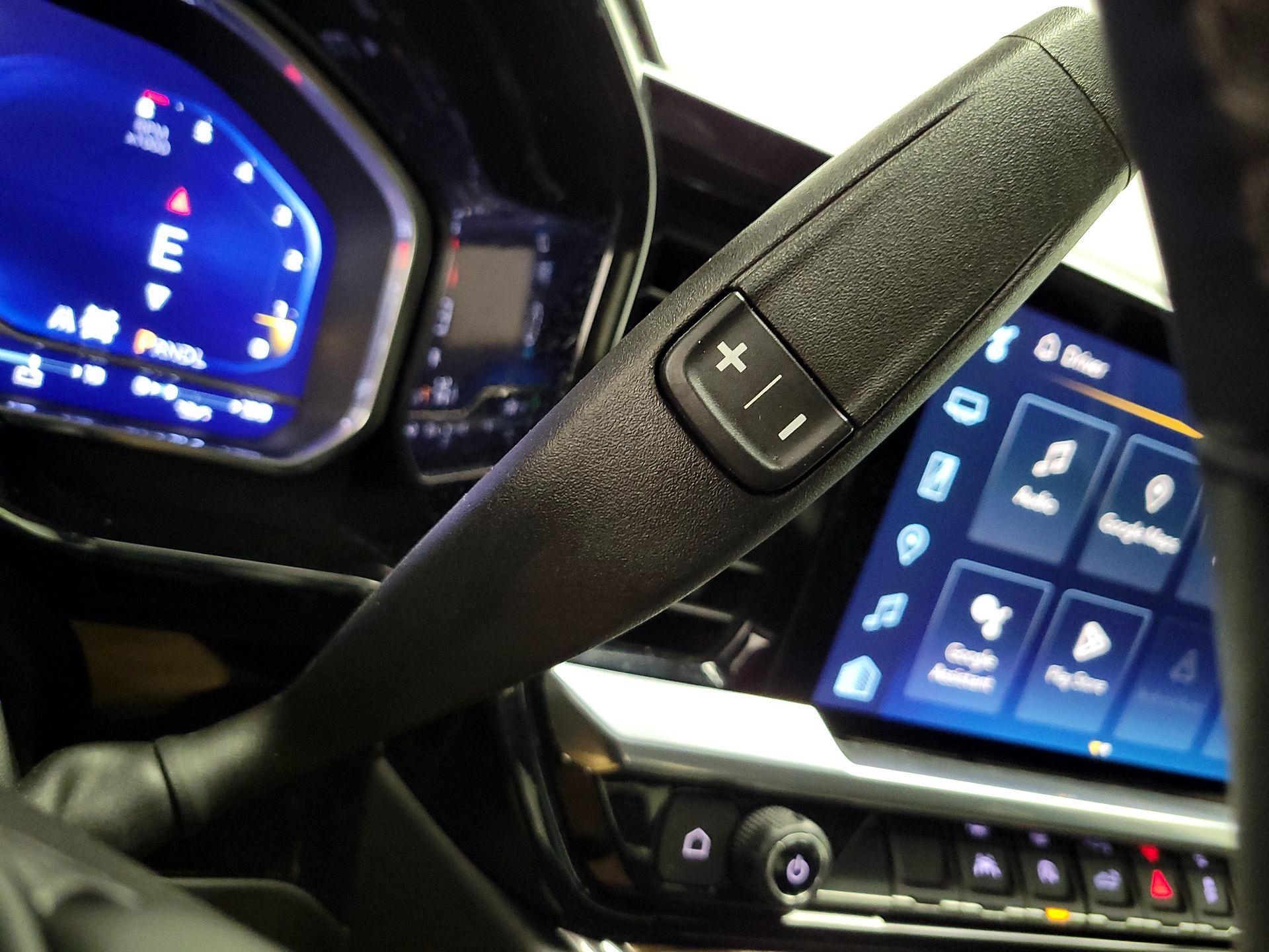 Thumbnail: 2023 Chevrolet Silverado 1500 - 17