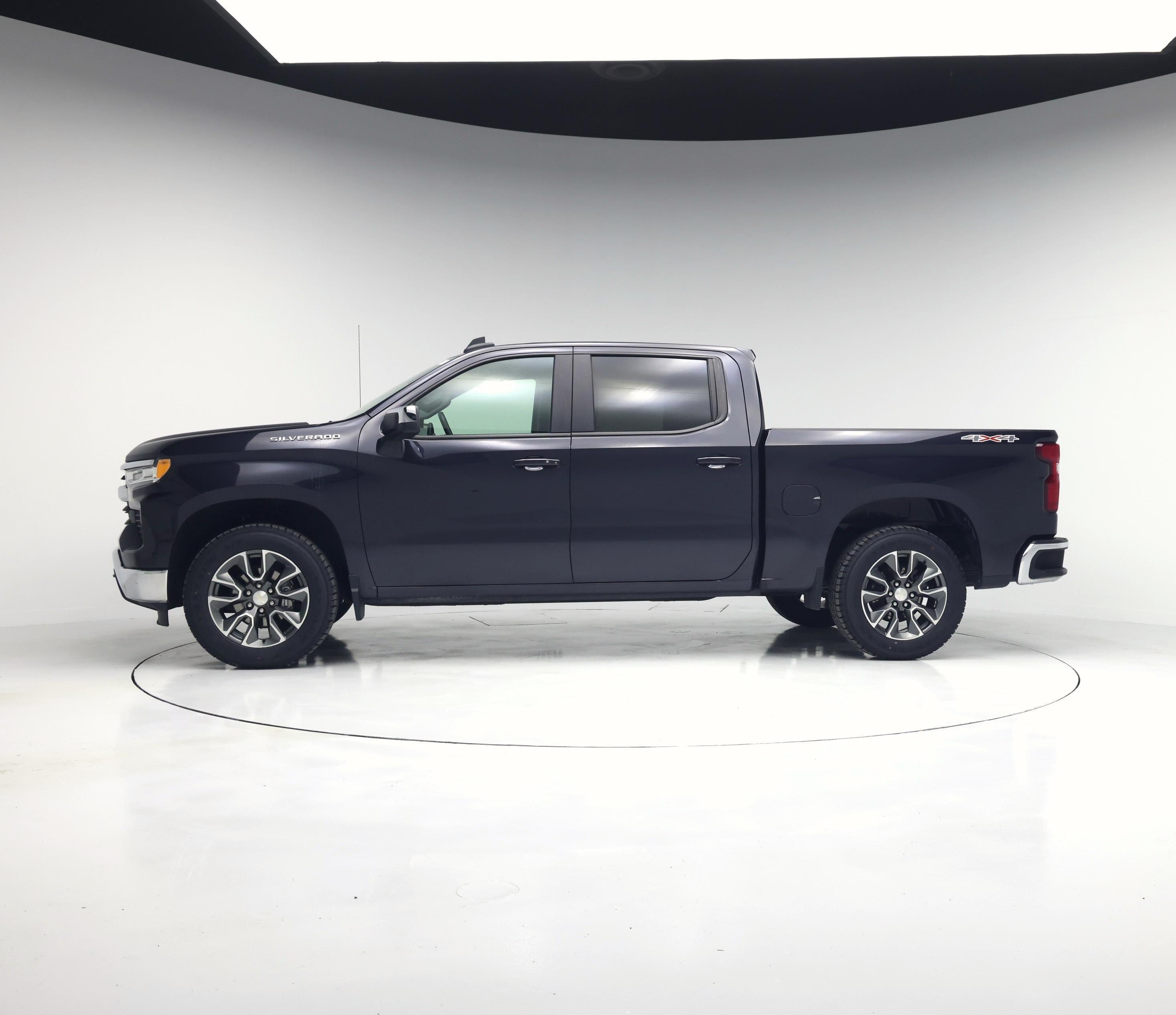 Thumbnail: 2023 Chevrolet Silverado 1500 - 3