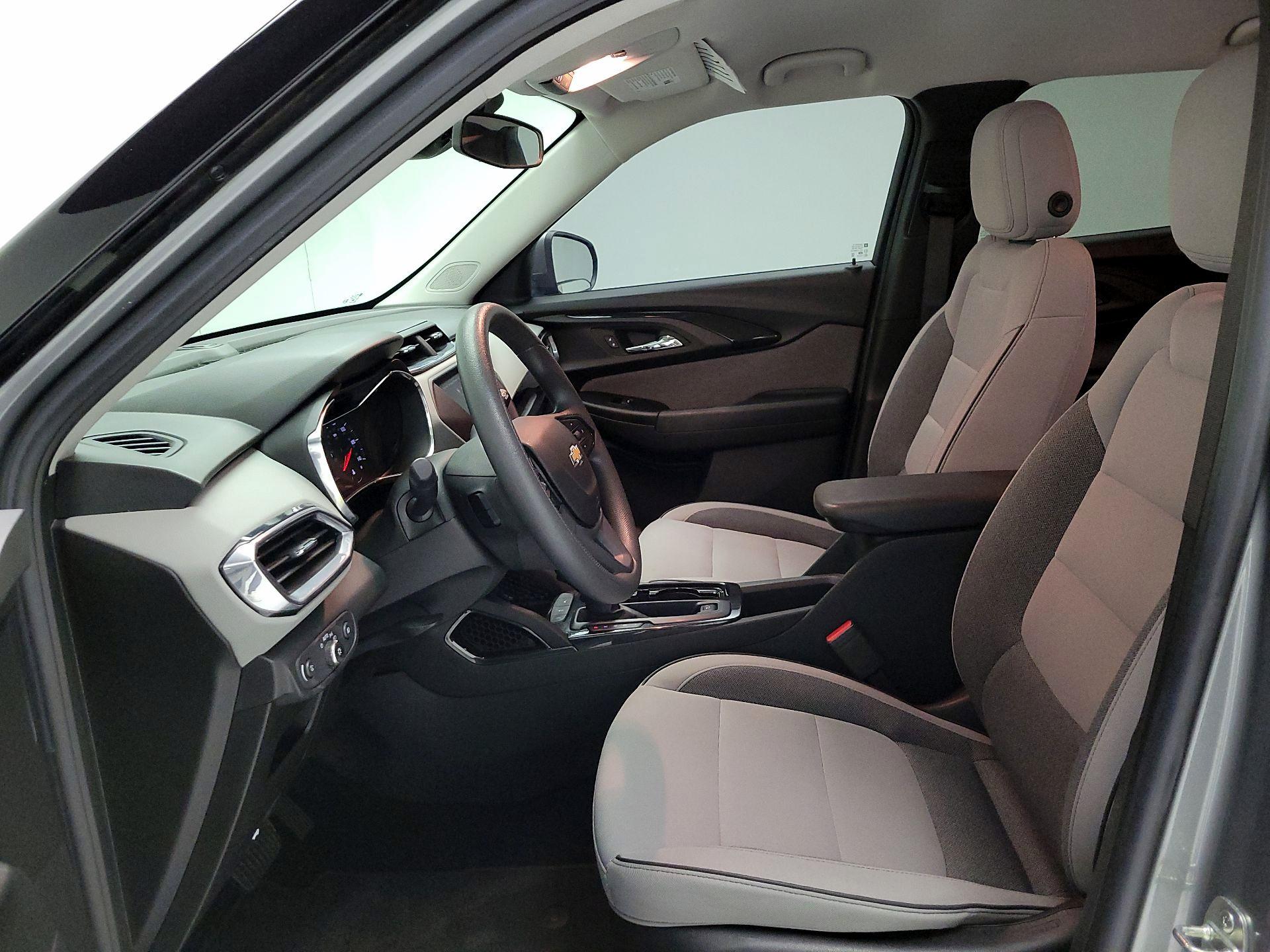 Thumbnail: 2023 Chevrolet TrailBlazer - 11