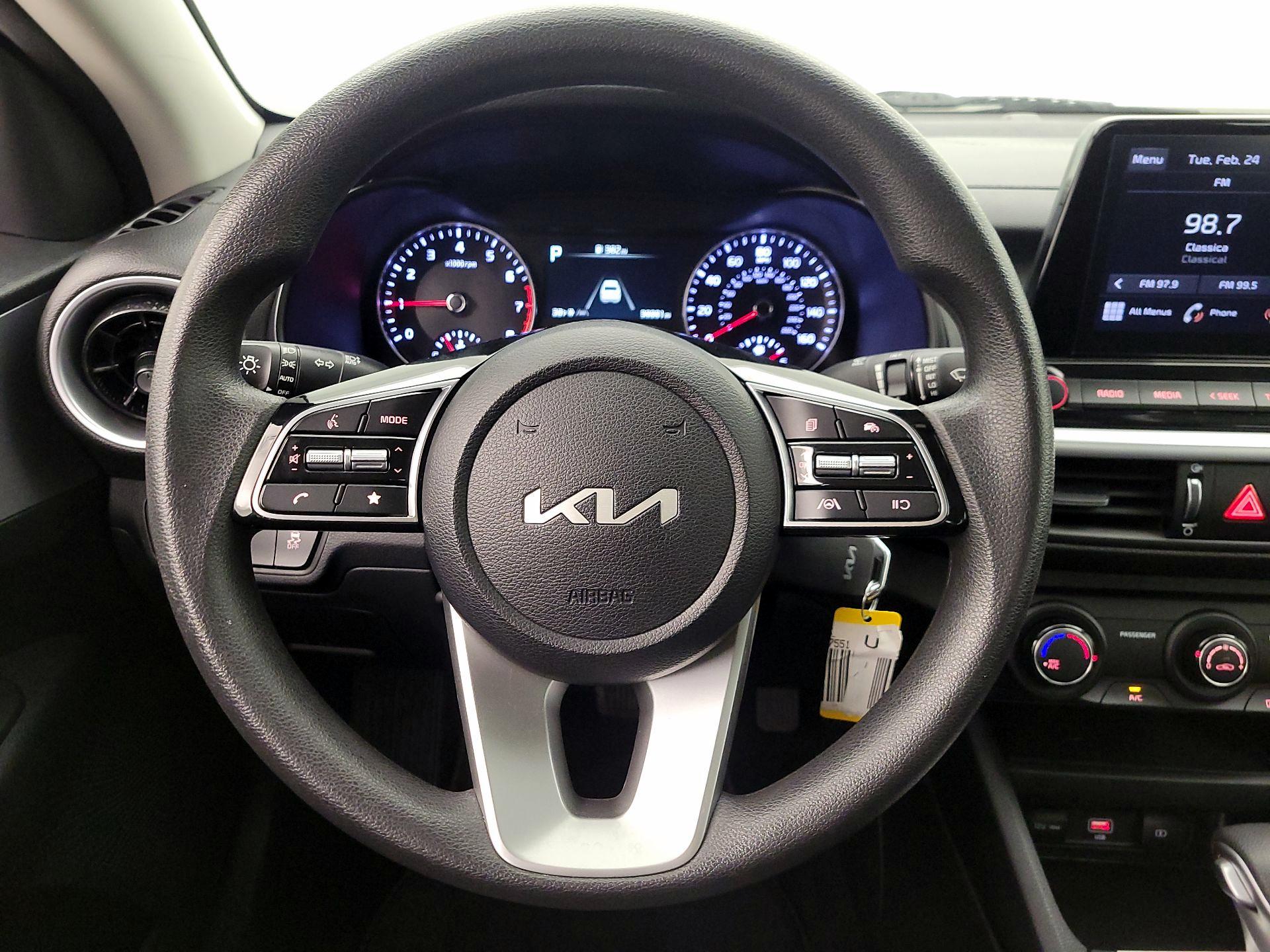 Thumbnail: 2024 Kia Forte - 10