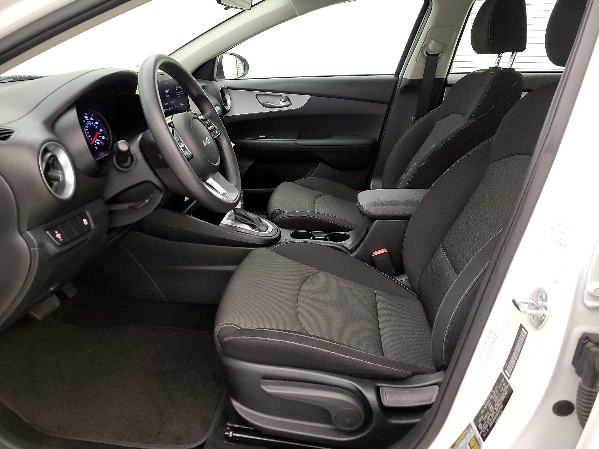 Thumbnail: 2024 Kia Forte - 11