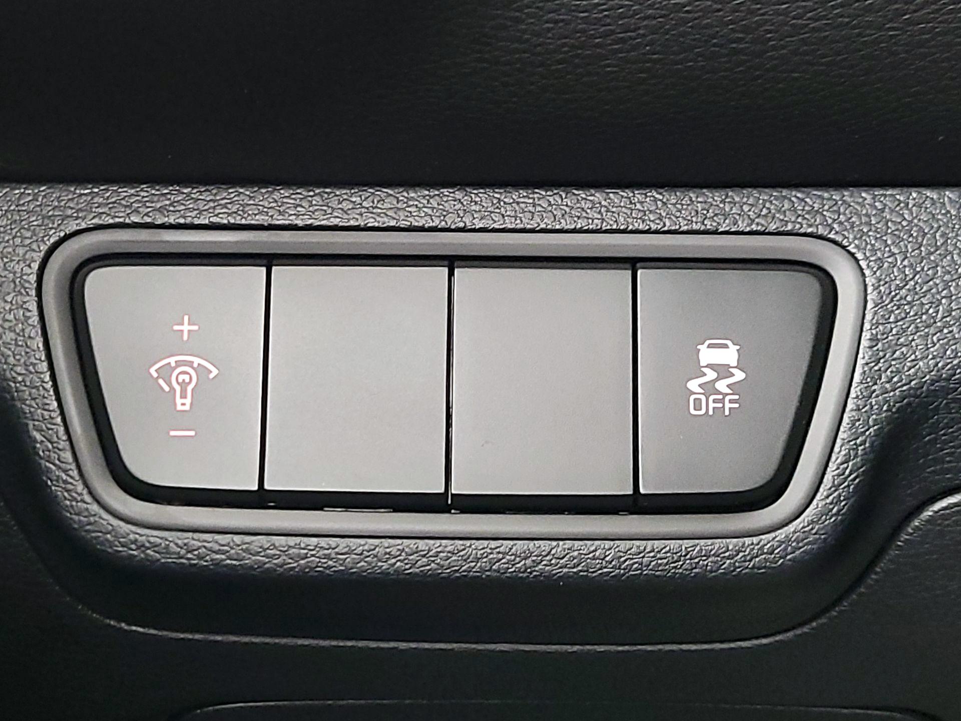 Thumbnail: 2024 Kia Forte - 13