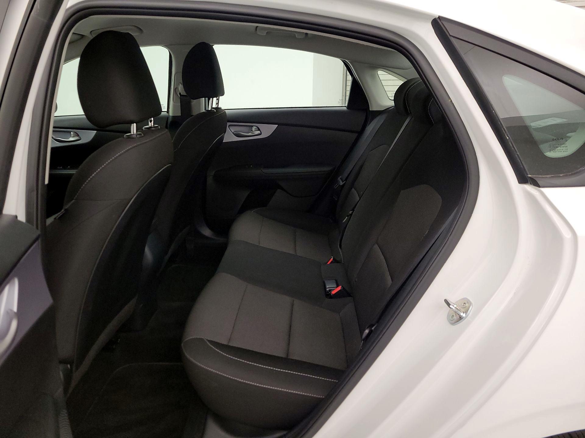 Thumbnail: 2024 Kia Forte - 19