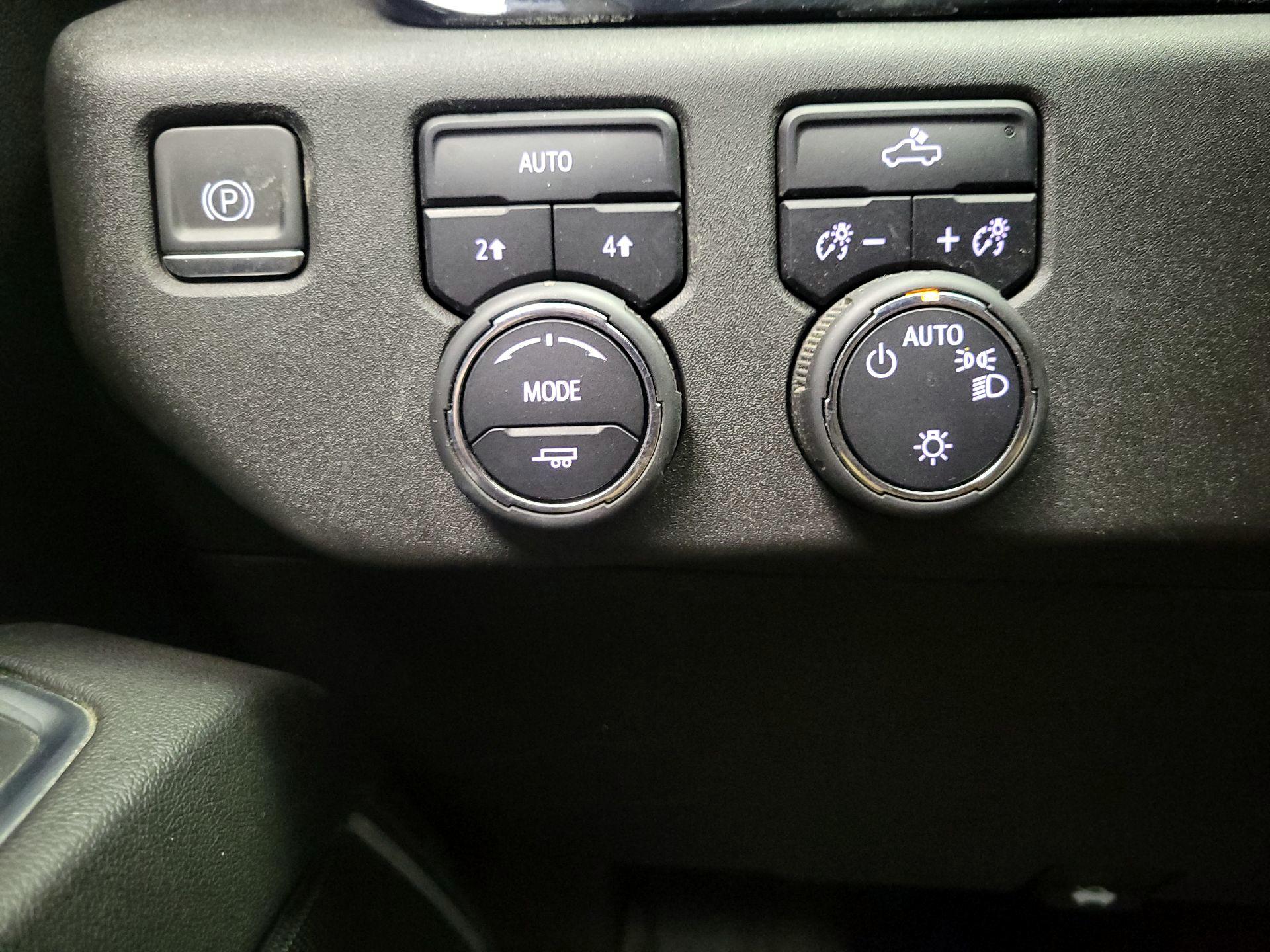 Thumbnail: 2023 Chevrolet Silverado 1500 - 13