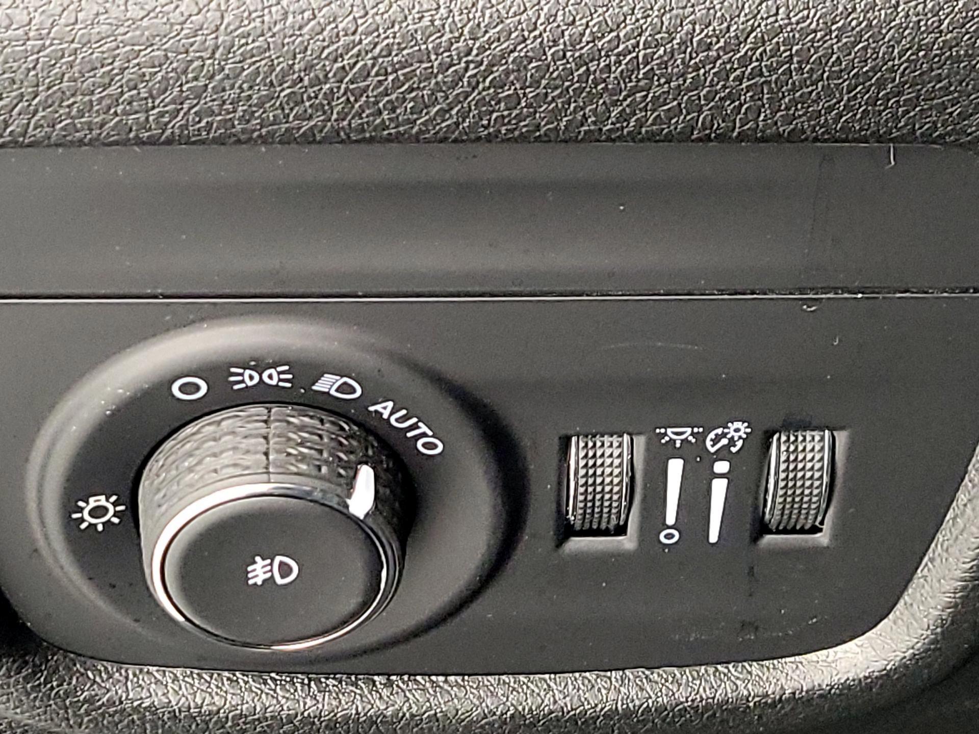 Thumbnail: 2023 Jeep Grand Cherokee L - 13