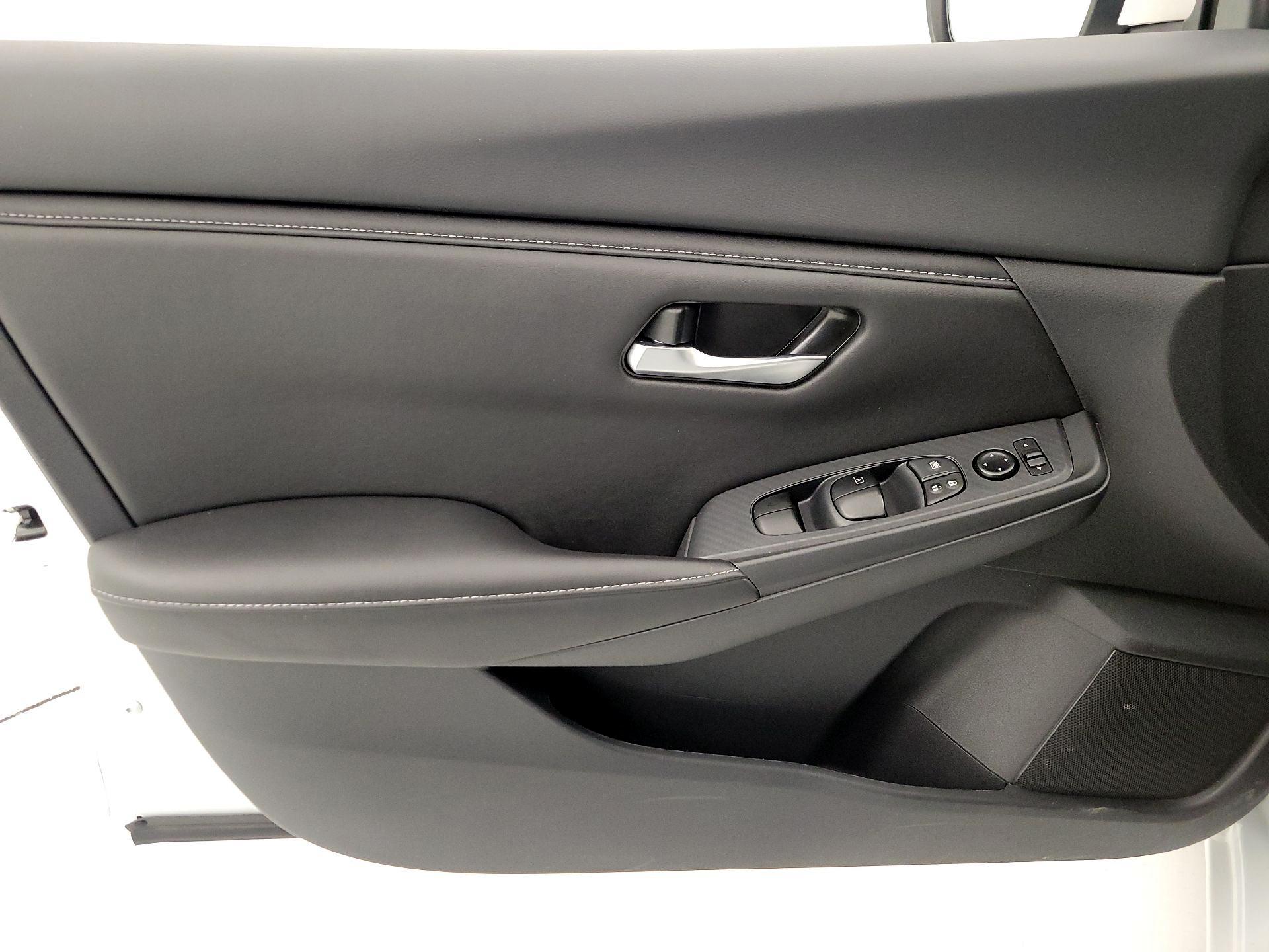 Thumbnail: 2025 Nissan Sentra - 12