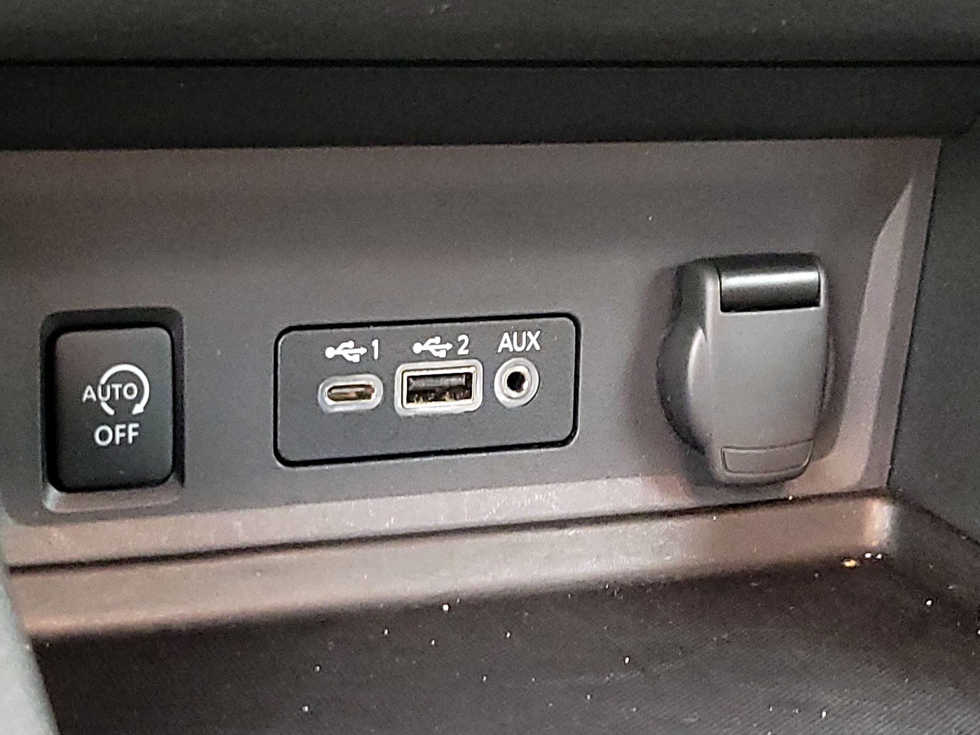 Thumbnail: 2025 Nissan Sentra - 18