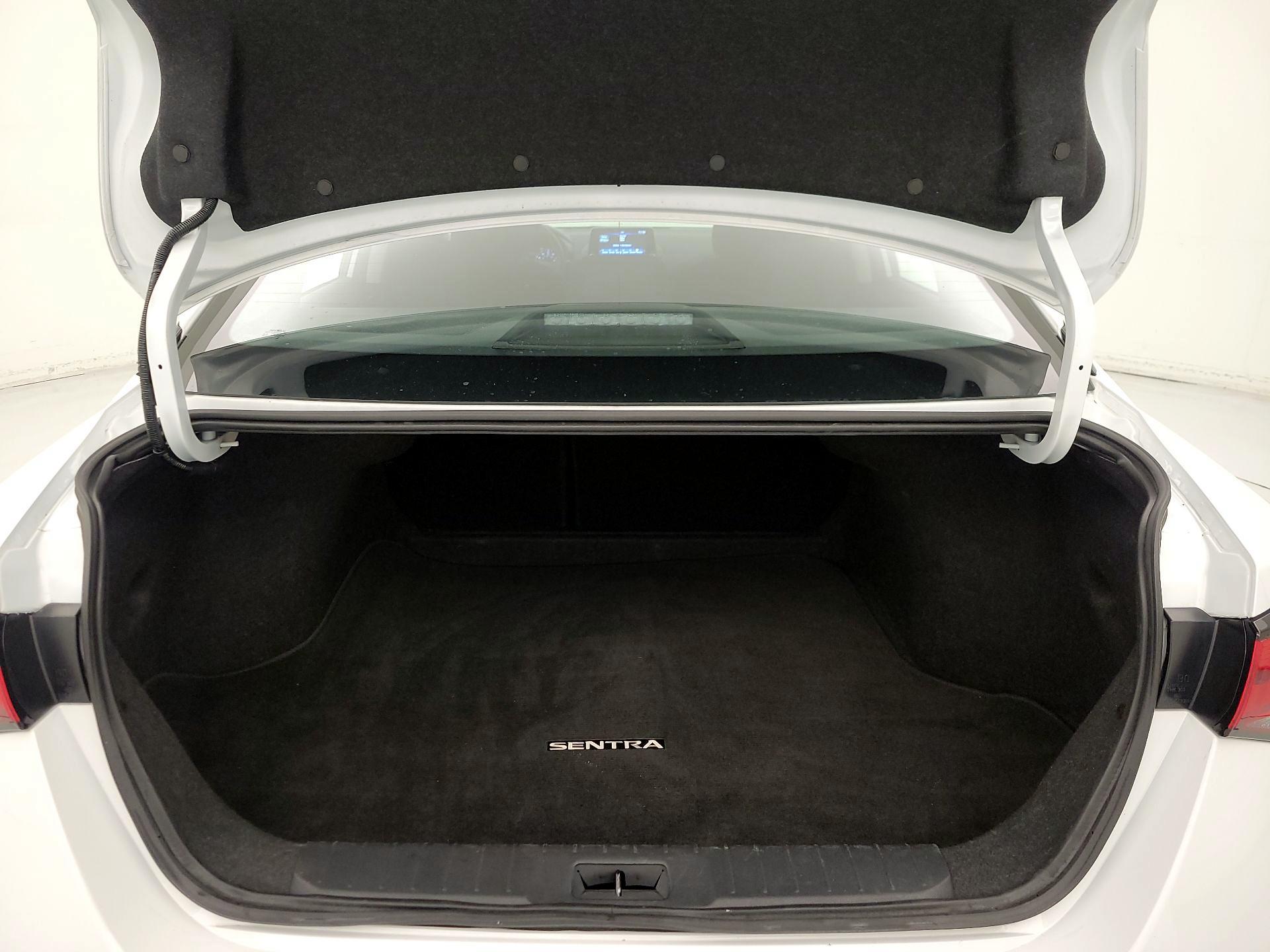 Thumbnail: 2025 Nissan Sentra - 20