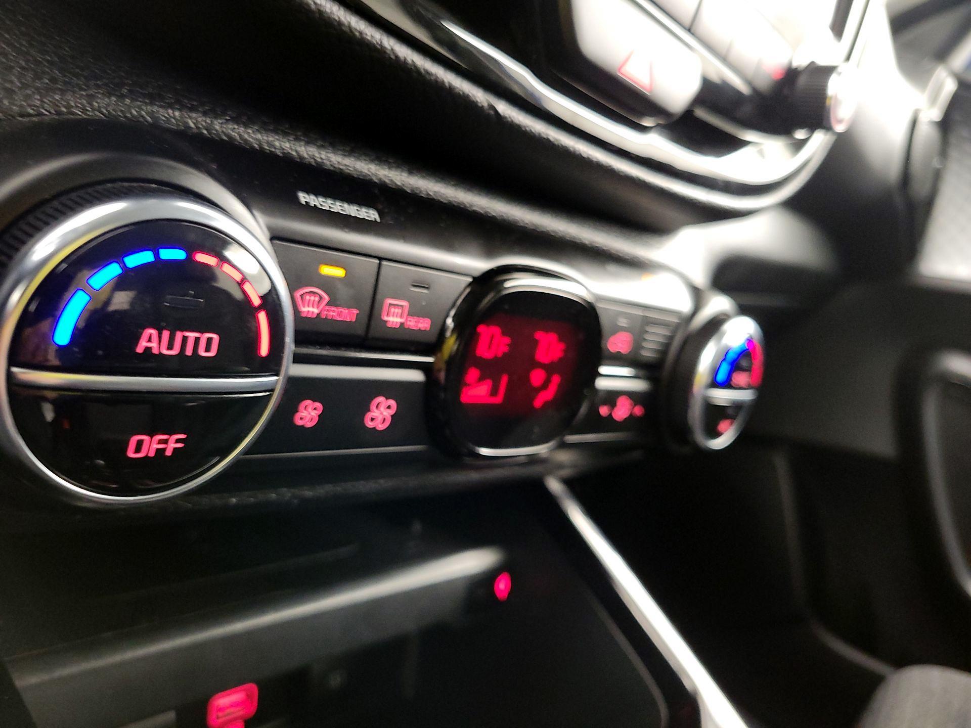 Thumbnail: 2020 Kia Soul - 17