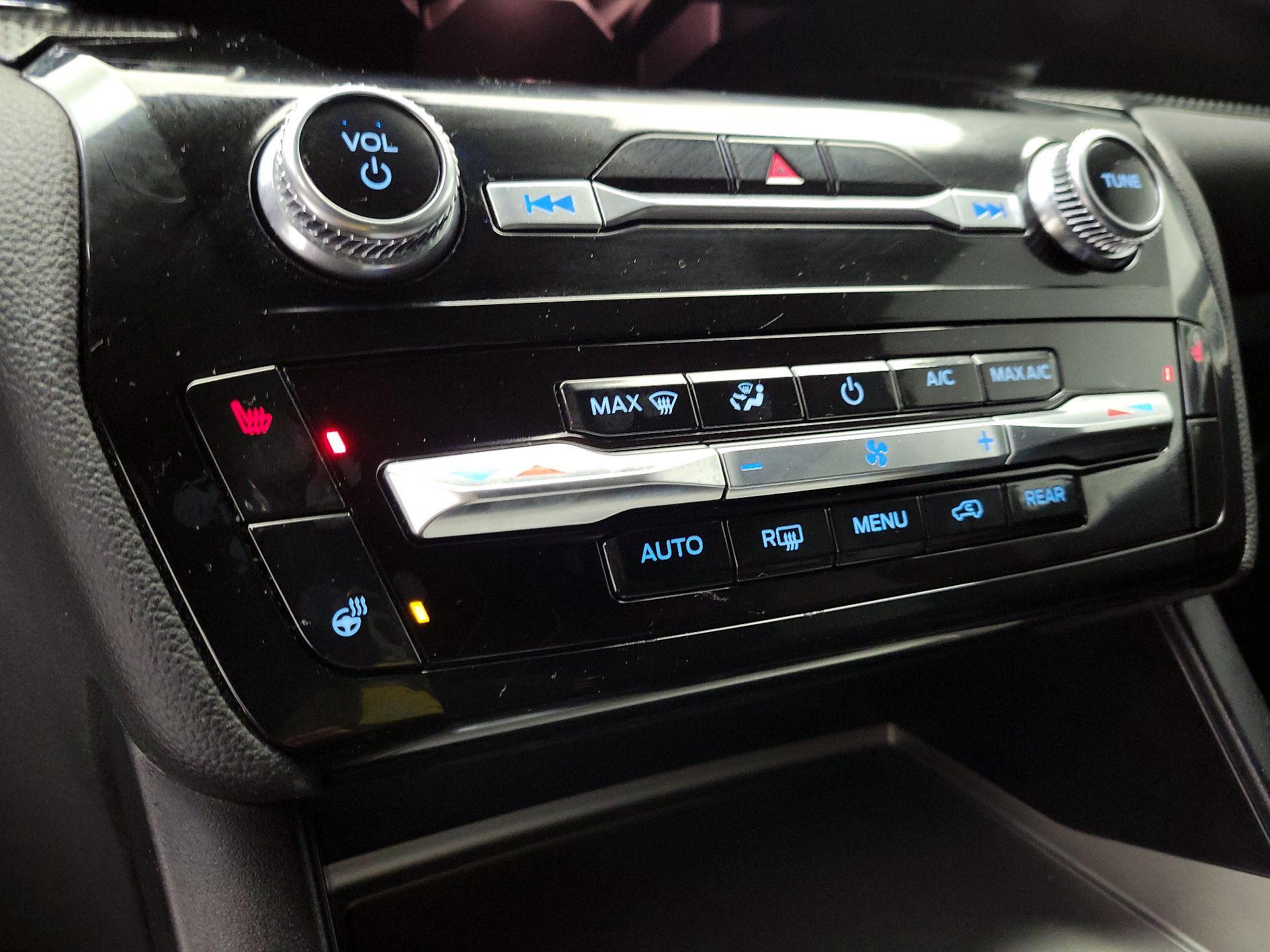 Thumbnail: 2024 Ford Explorer - 15