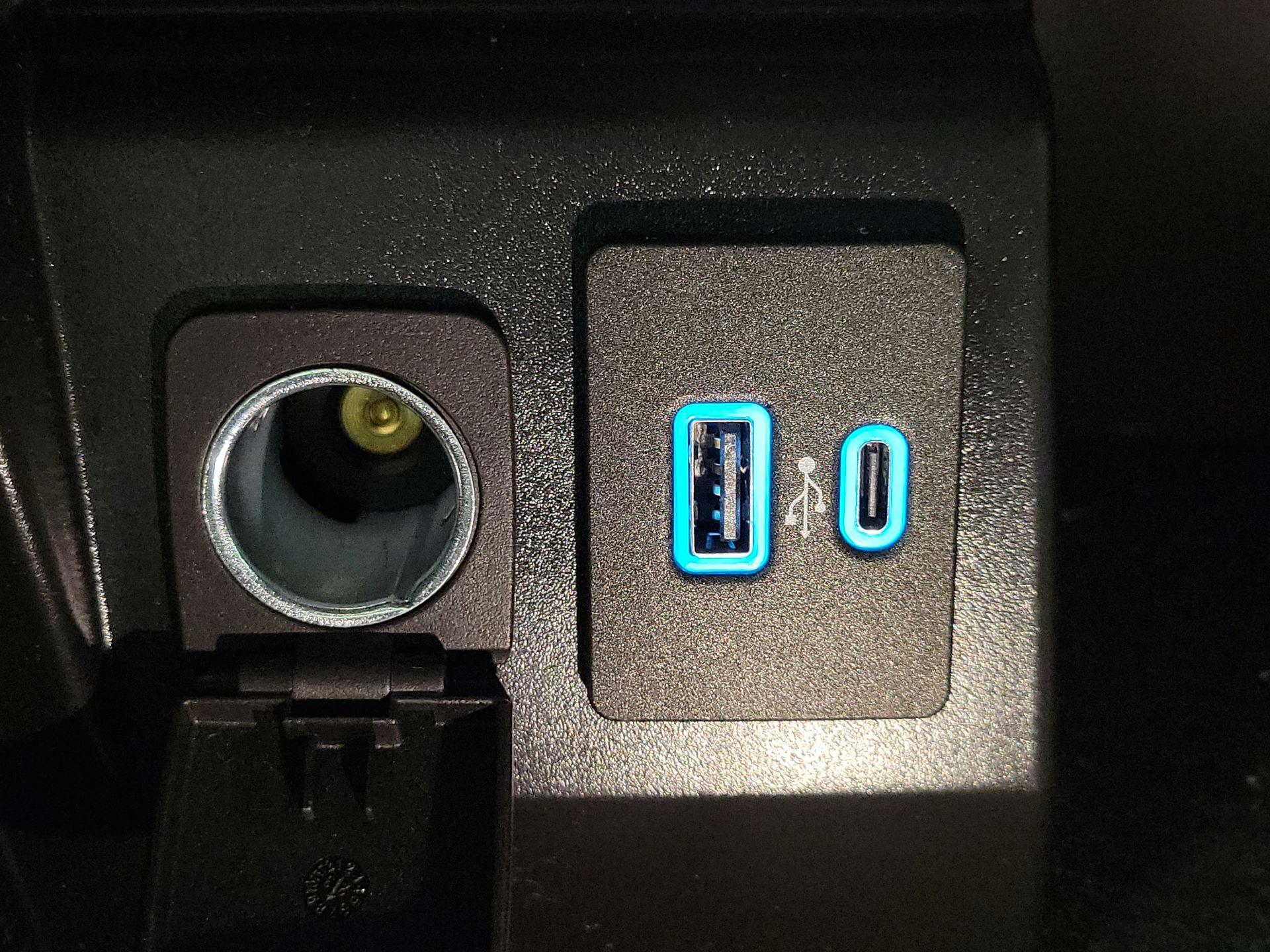 Thumbnail: 2024 Ford Explorer - 17